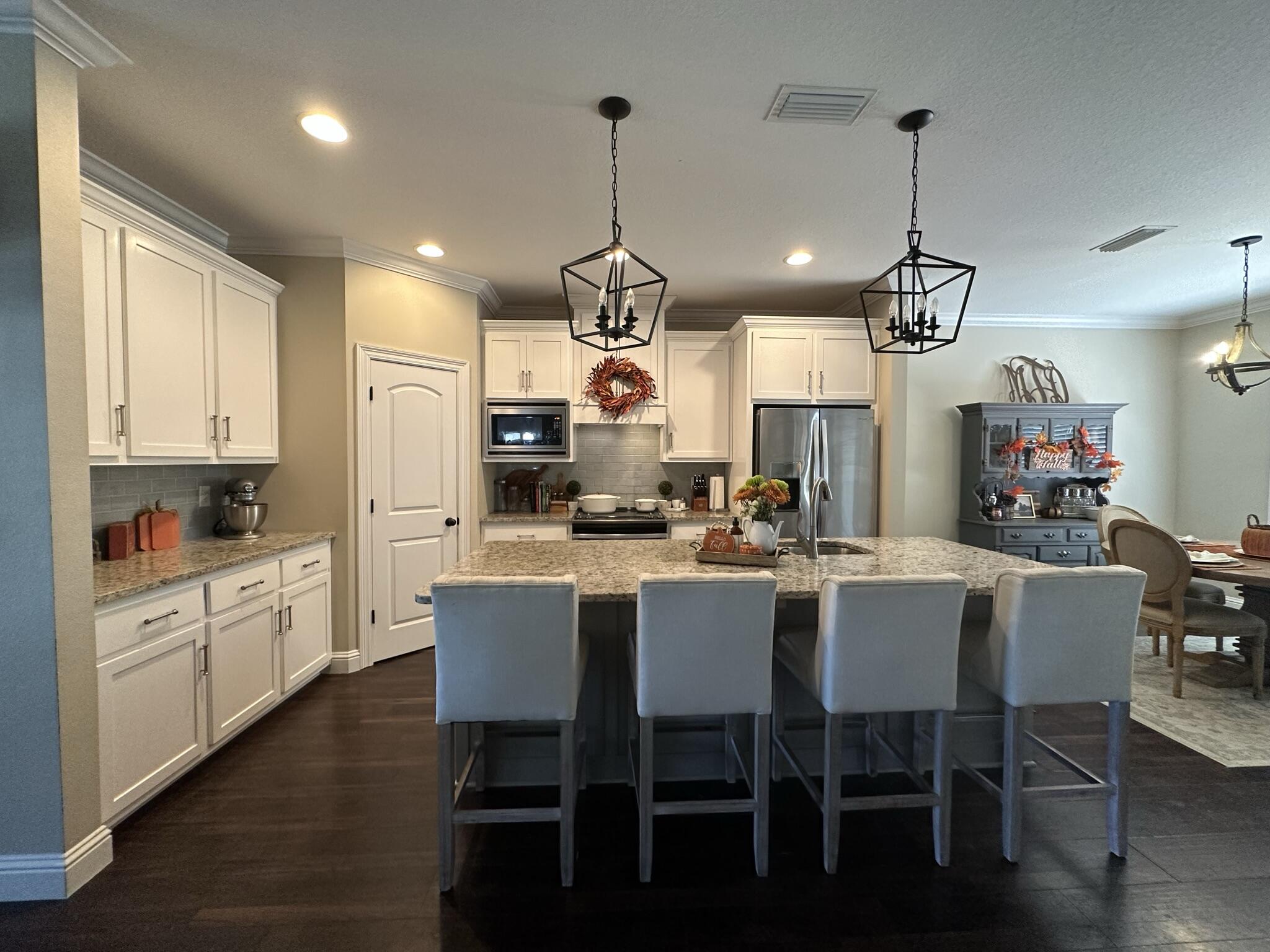 HOMEWOOD EST - Residential Lease