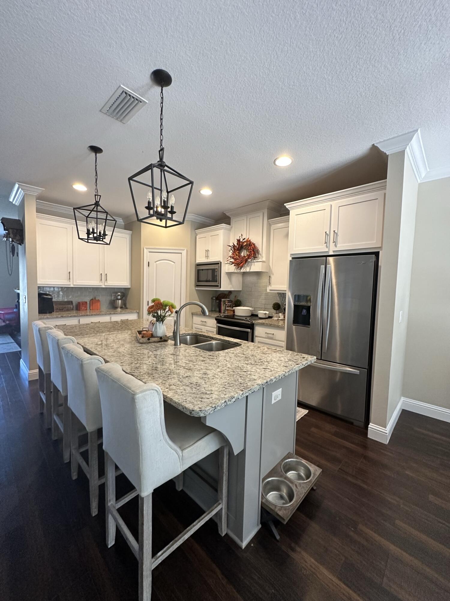 HOMEWOOD EST - Residential Lease