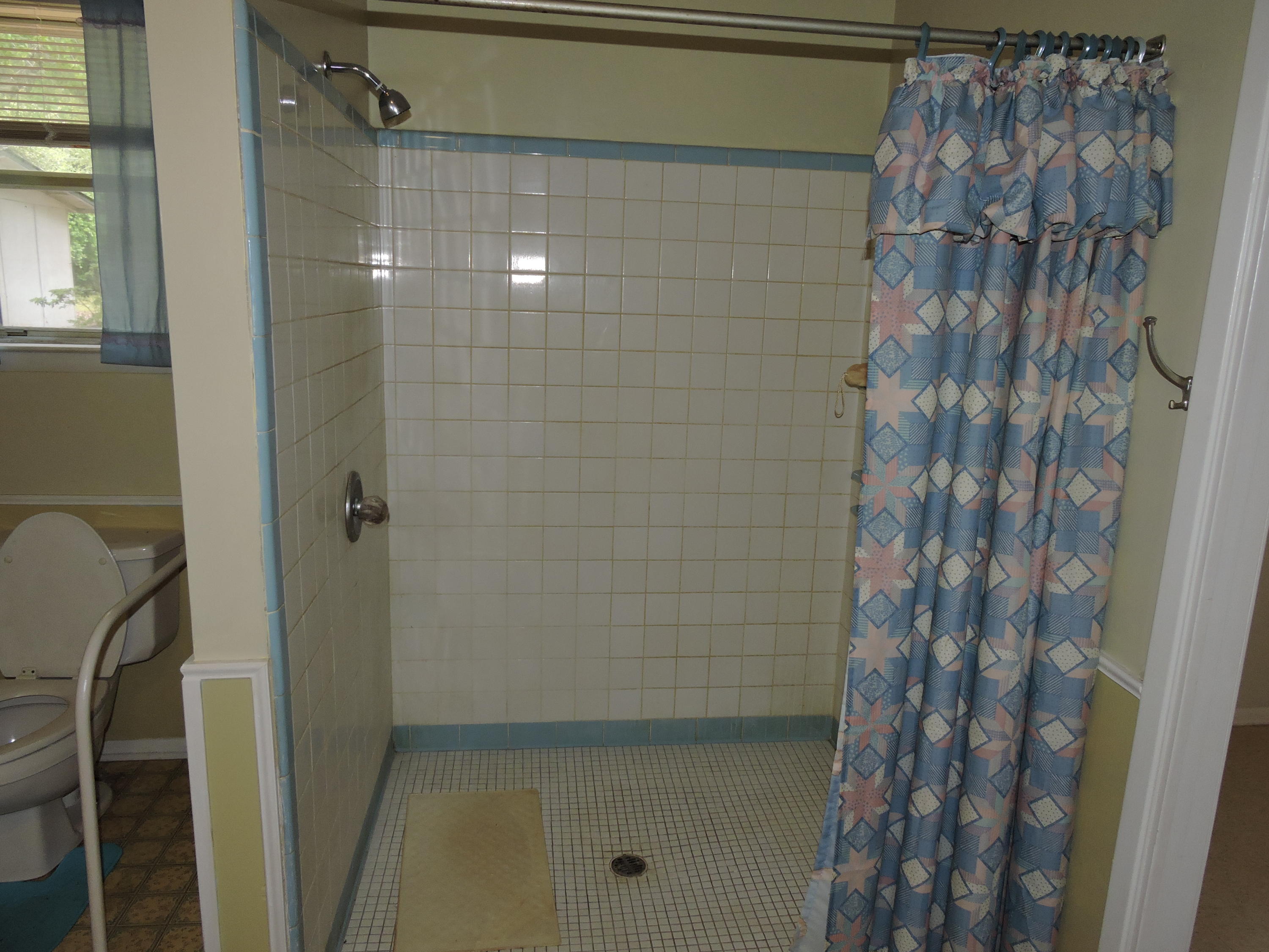 AUBURN HEIGHTS - Residential Lease