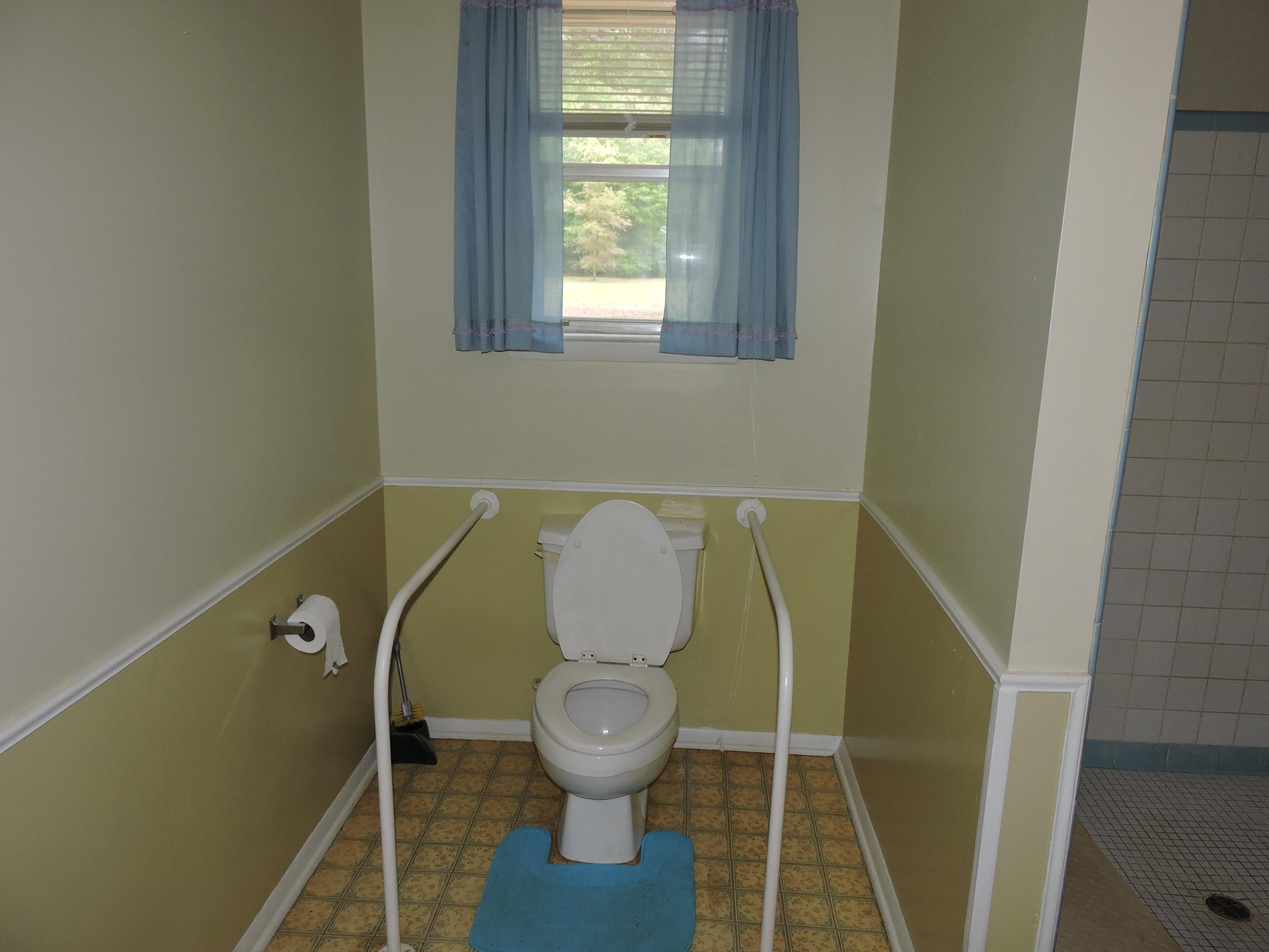 AUBURN HEIGHTS - Residential Lease