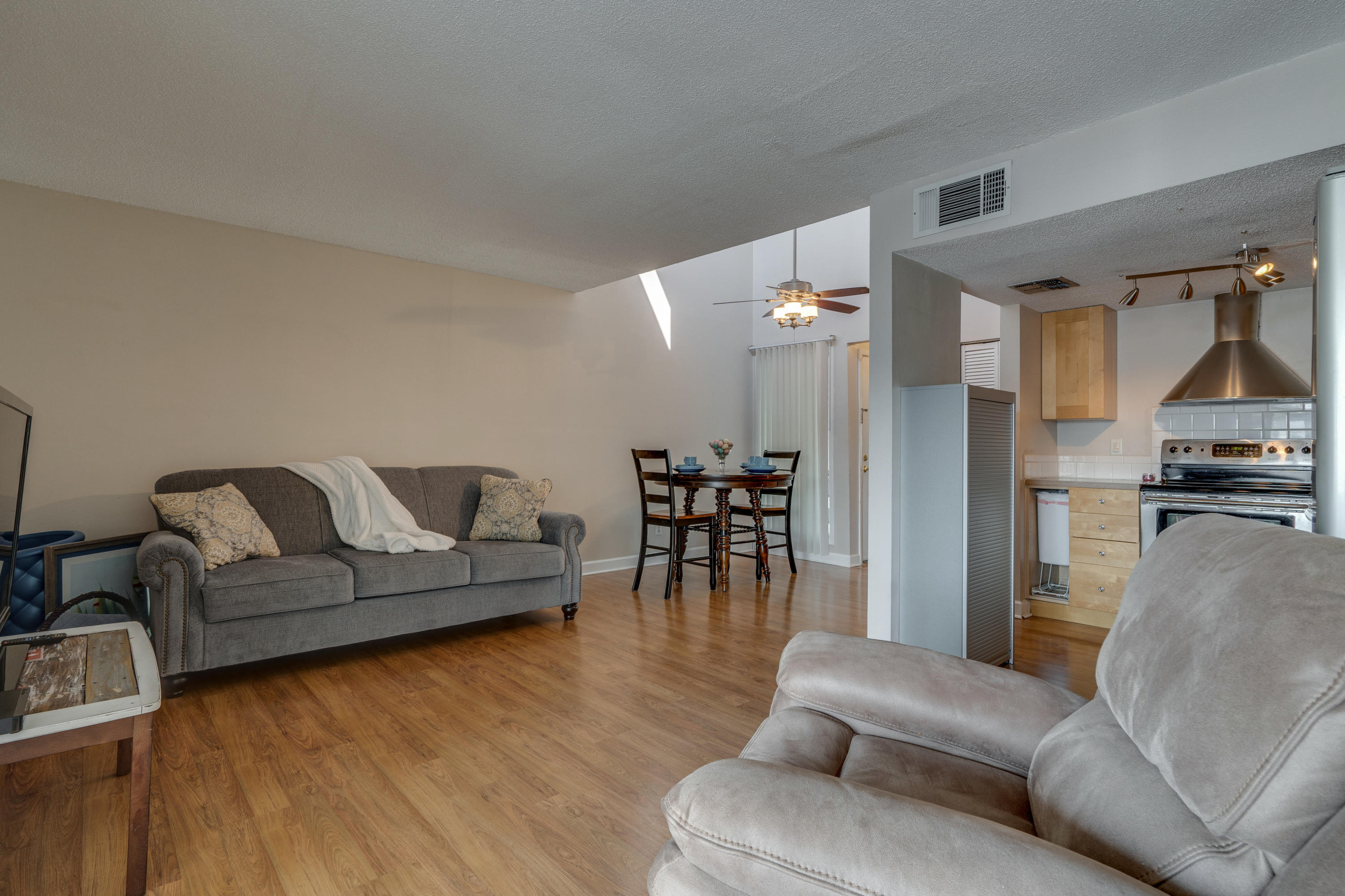 FINISTERRA CONDO - Residential Lease