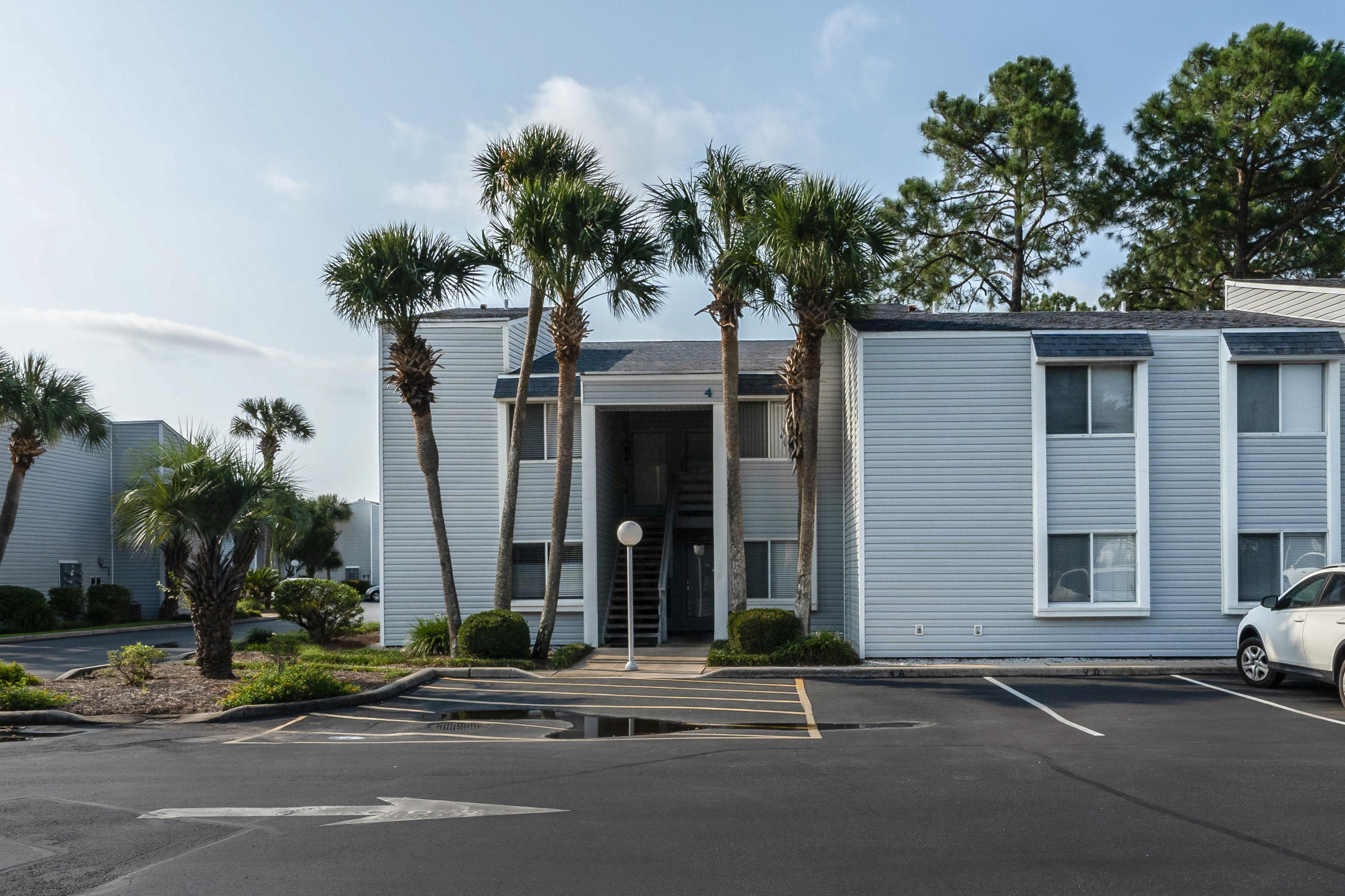 FINISTERRA CONDO - Residential Lease
