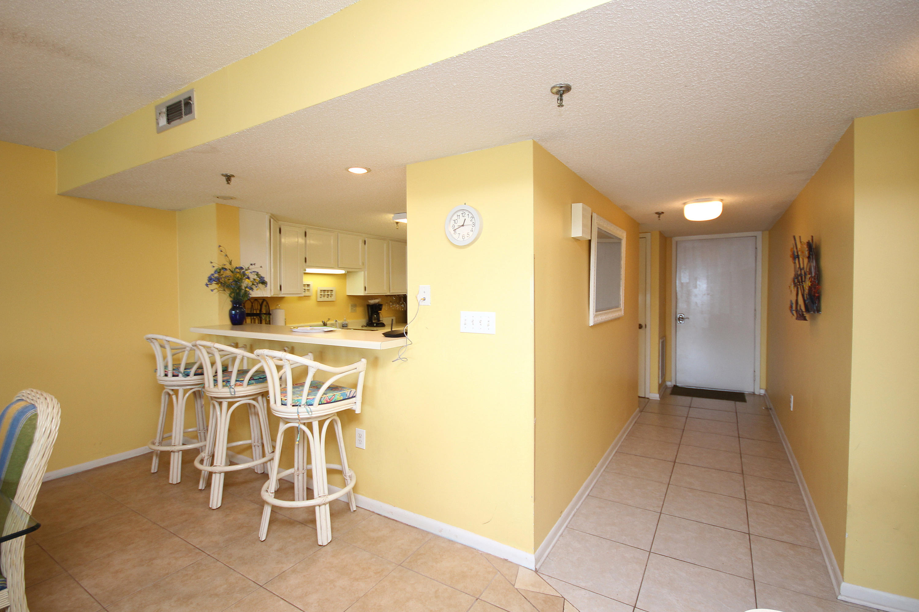 SURF DWELLER CONDO - Residential