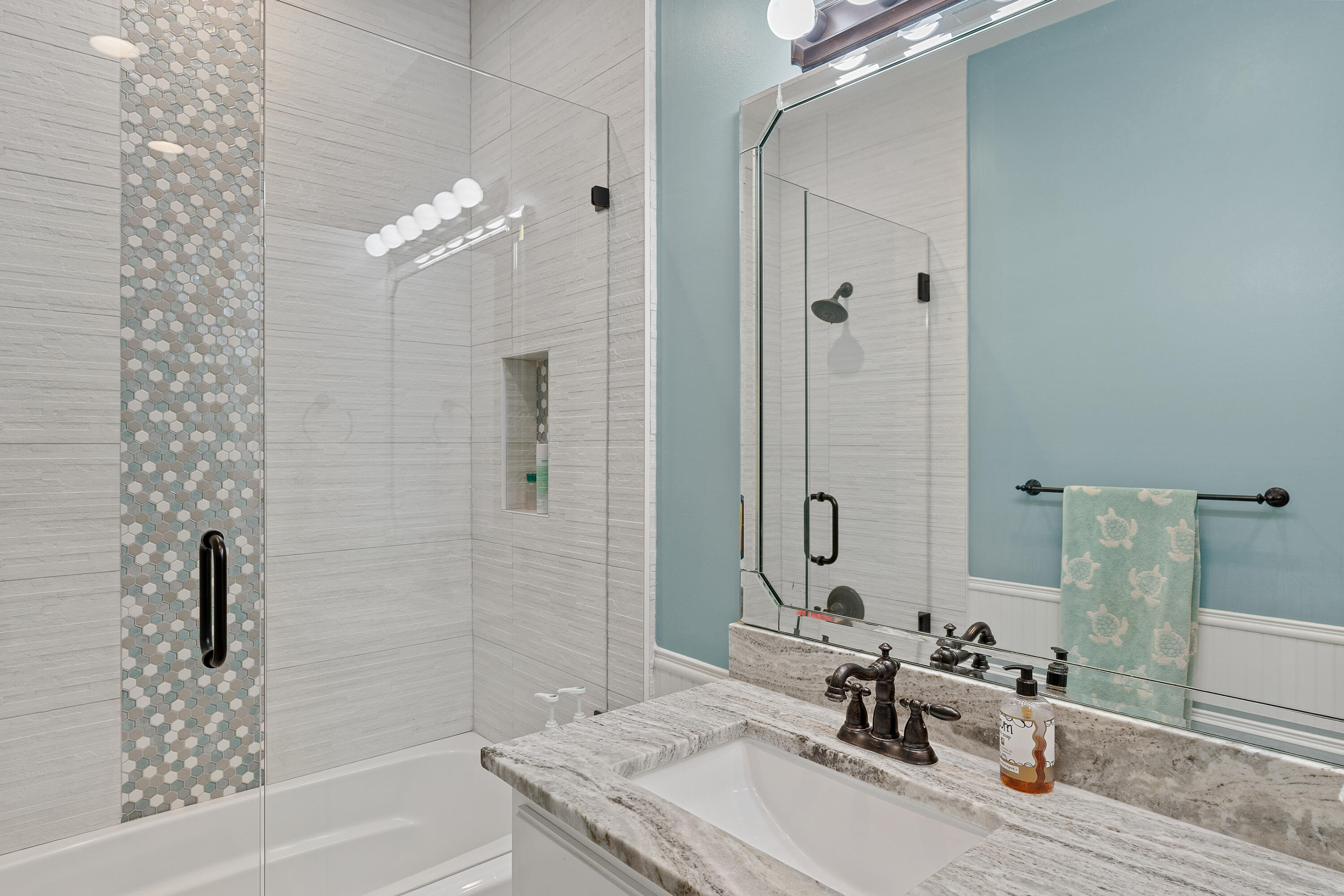 PELICAN BAY S/D - Residential