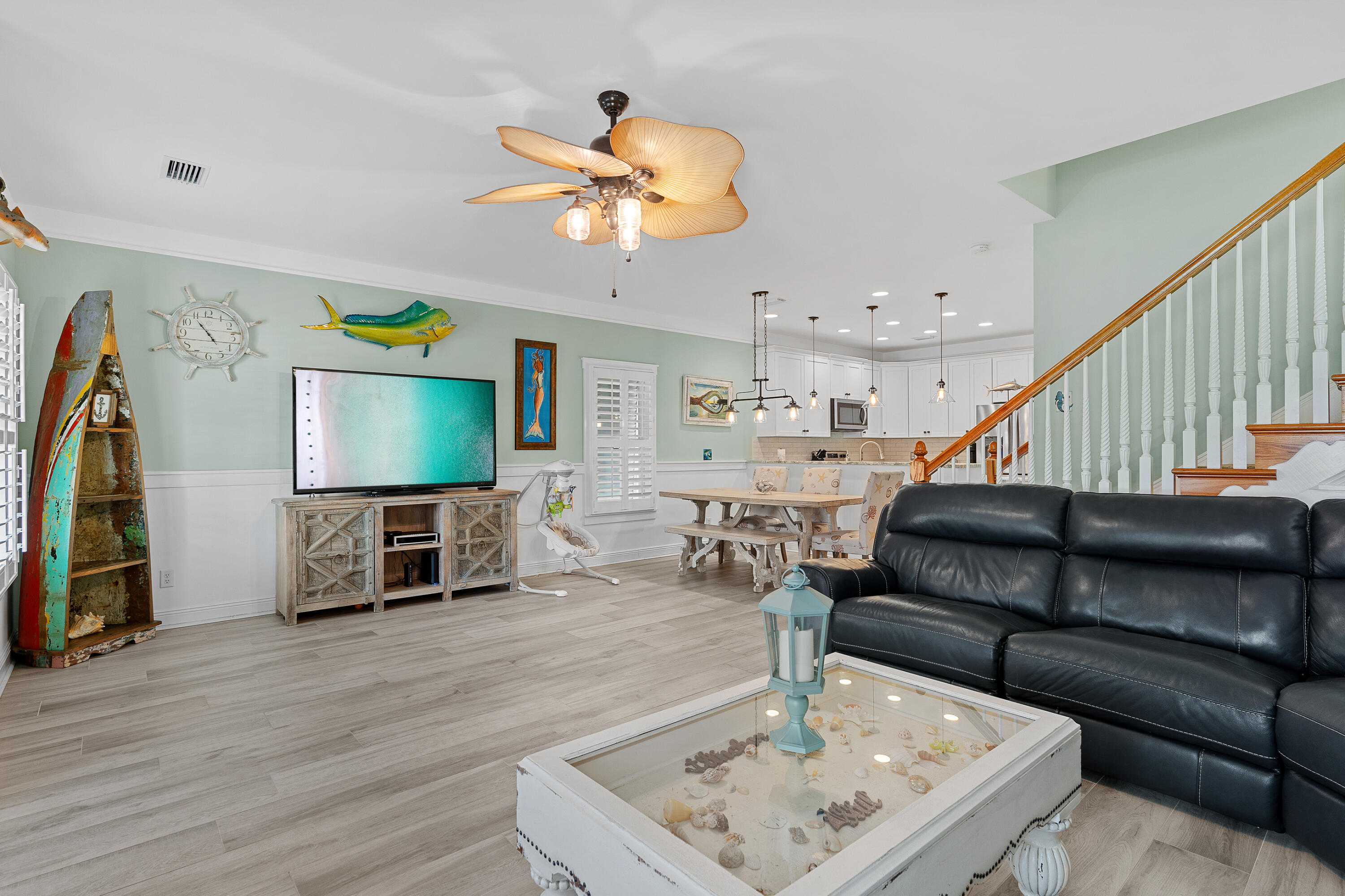 PELICAN BAY S/D - Residential