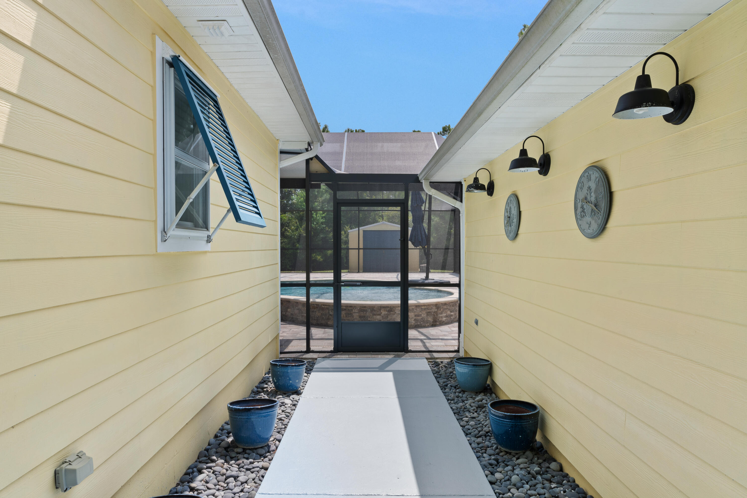 PELICAN BAY S/D - Residential