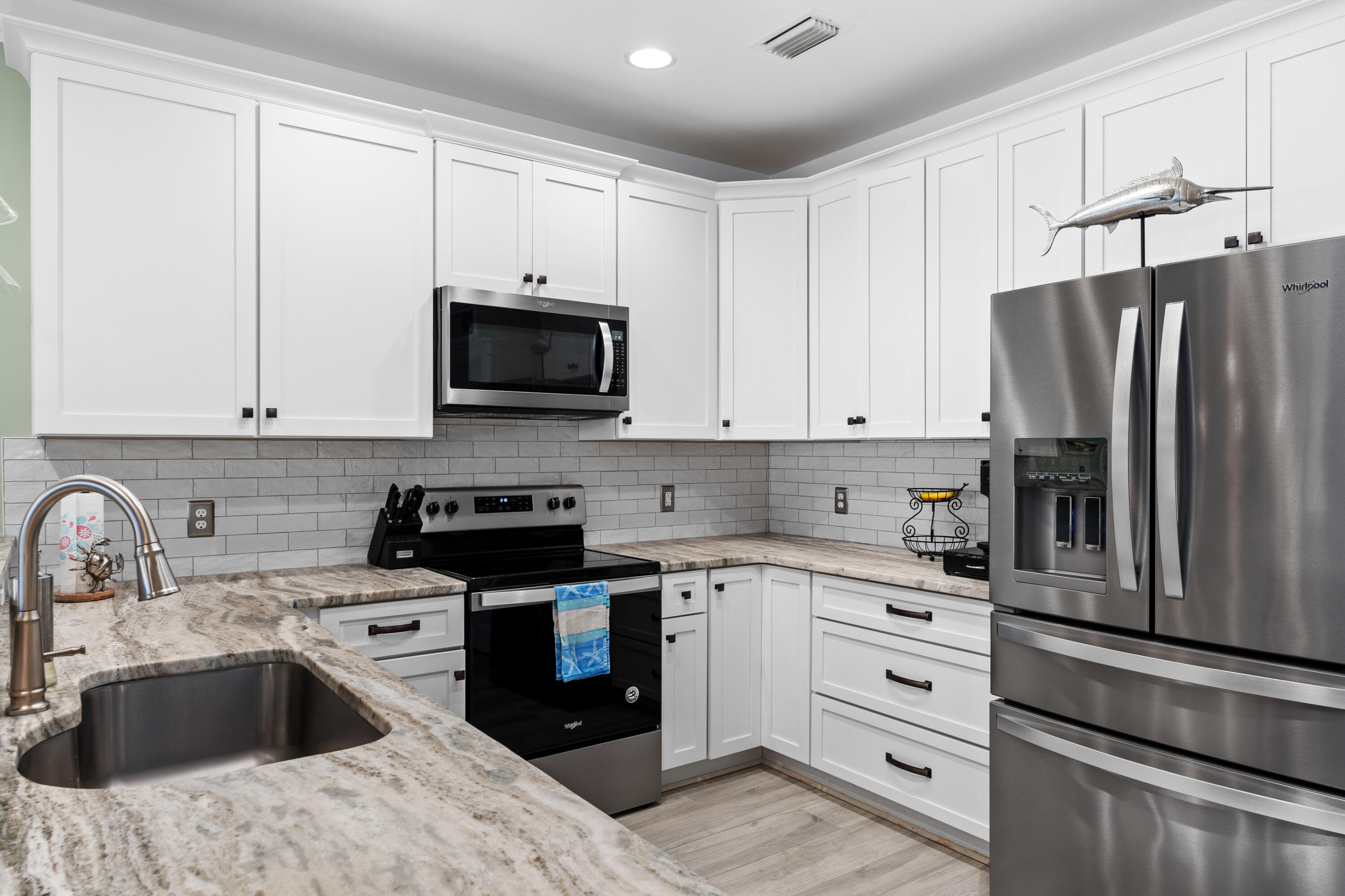 PELICAN BAY S/D - Residential