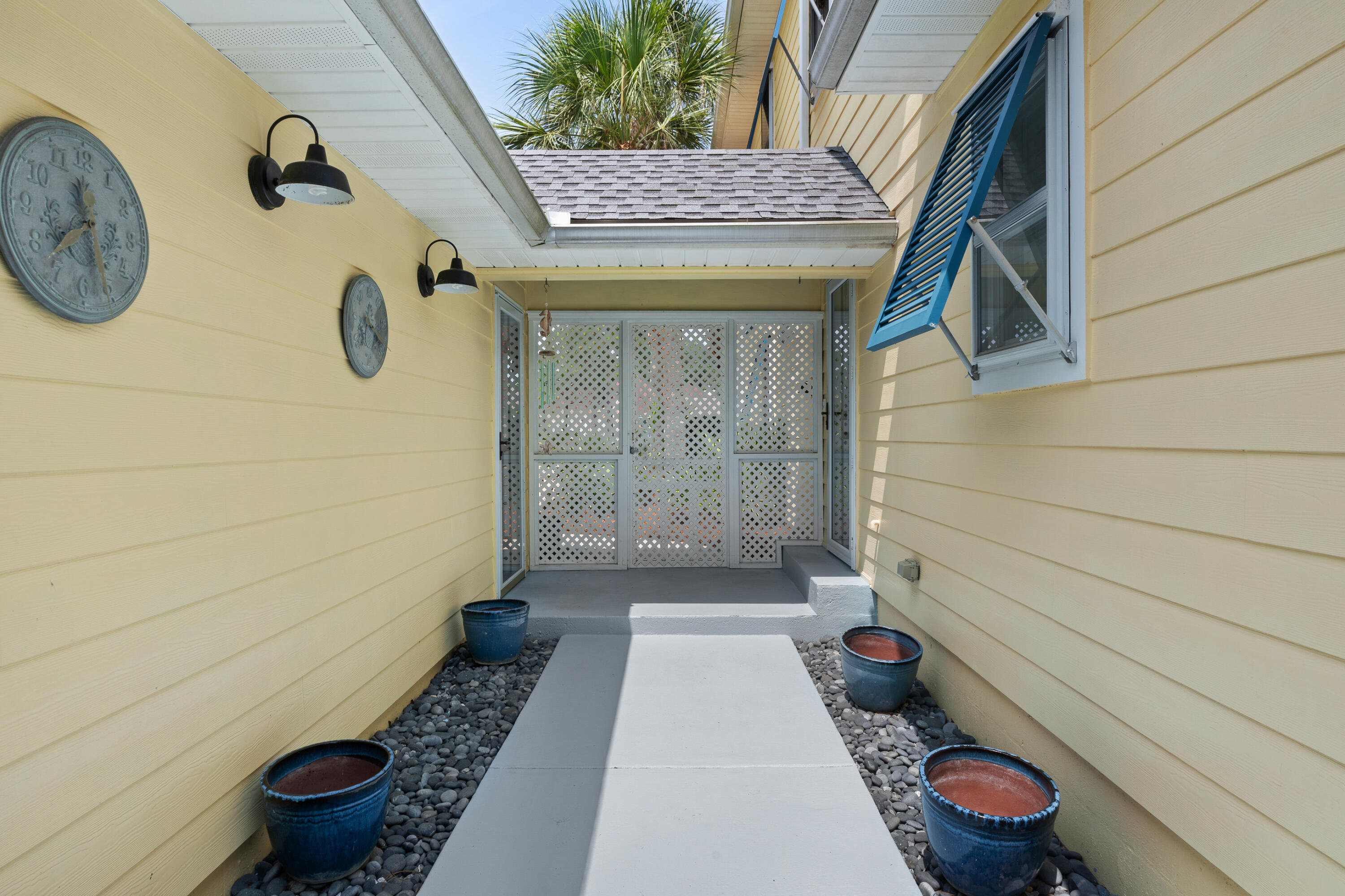 PELICAN BAY S/D - Residential