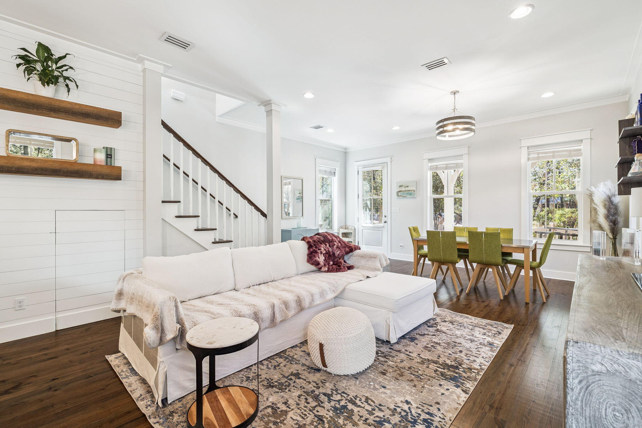 FOREST LAKES - Residential