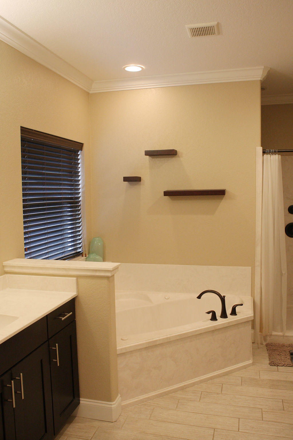 THE WOODLANDS - Residential Lease