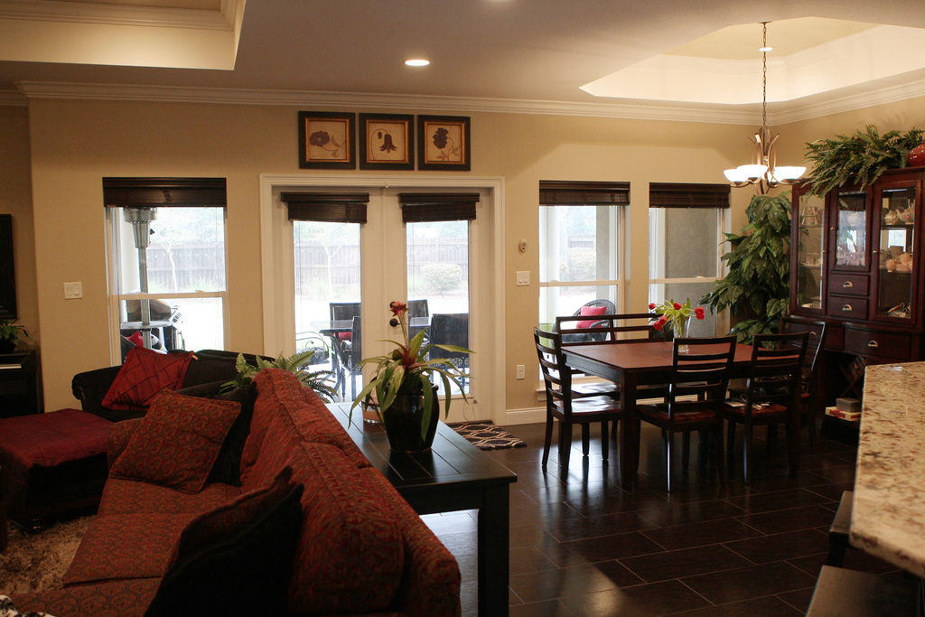 THE WOODLANDS - Residential Lease