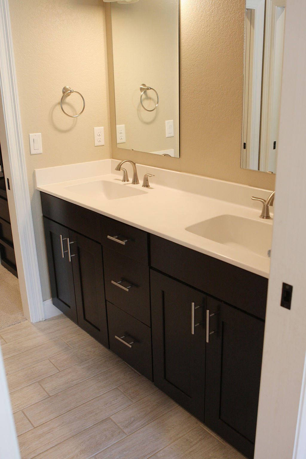 THE WOODLANDS - Residential Lease