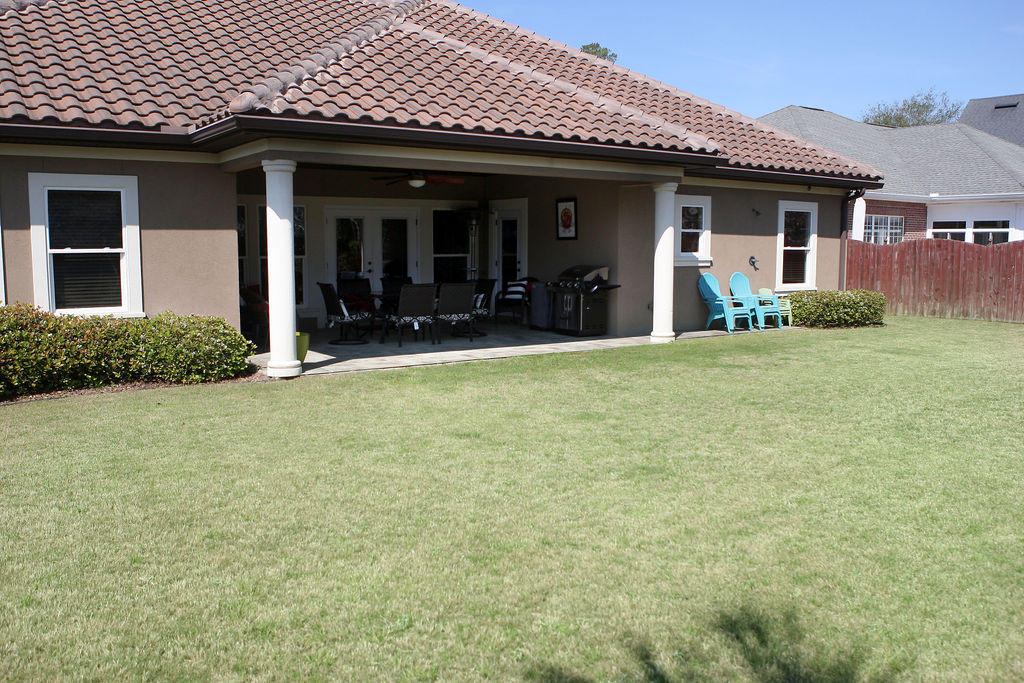 THE WOODLANDS - Residential Lease