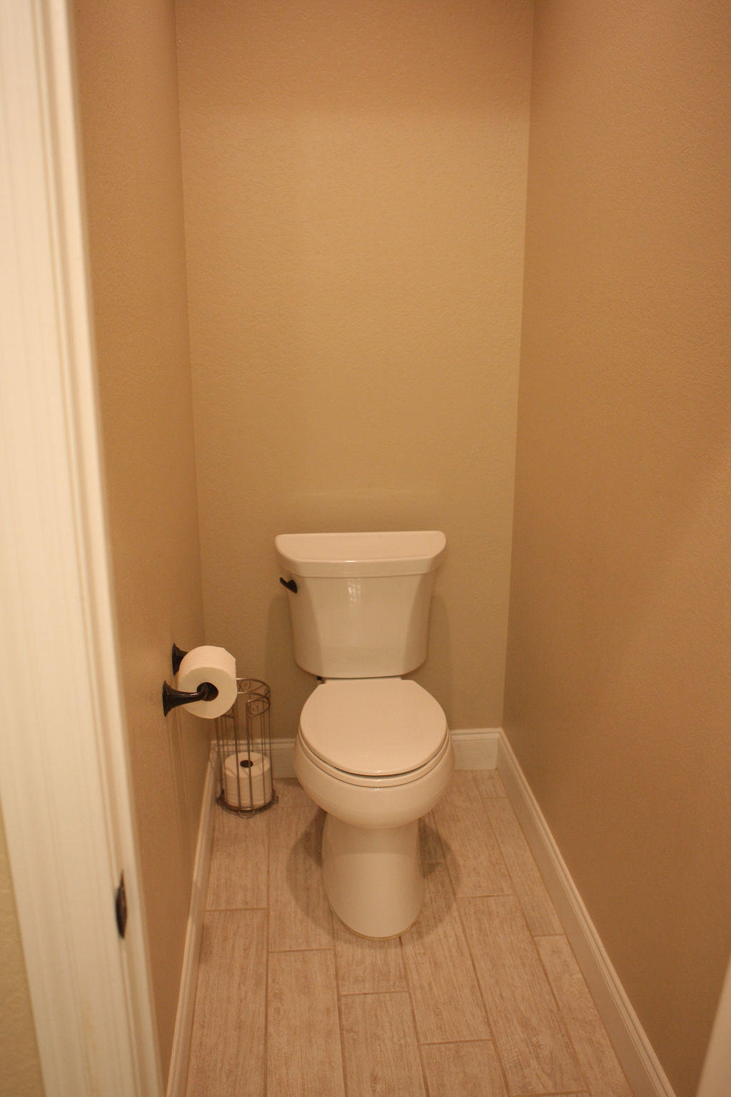 THE WOODLANDS - Residential Lease