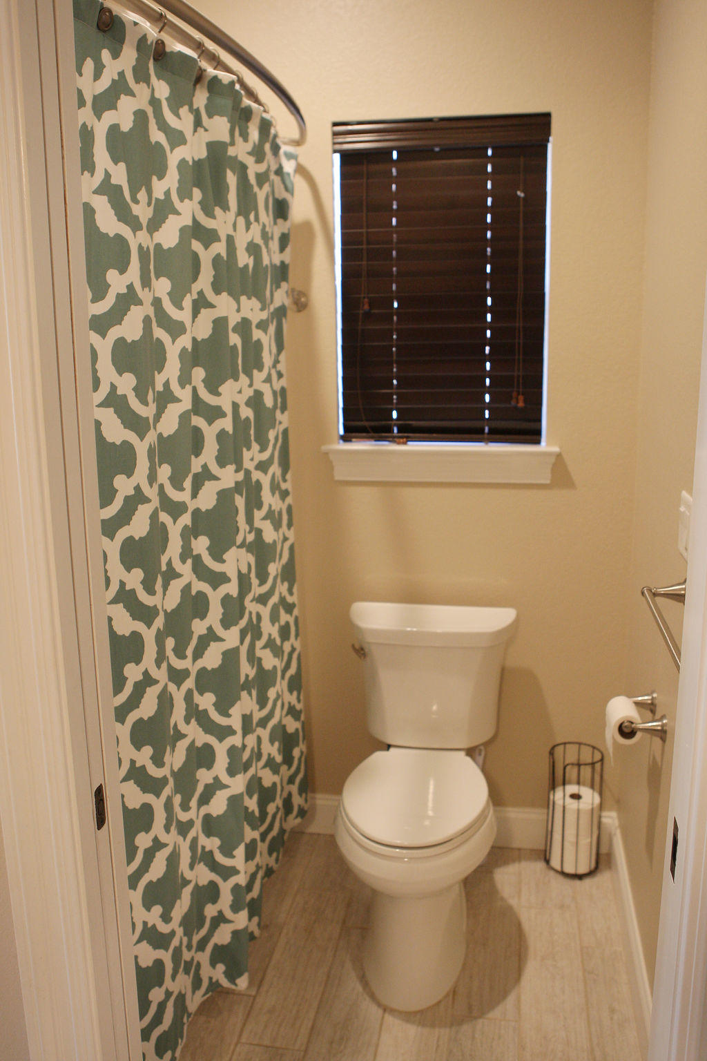 THE WOODLANDS - Residential Lease