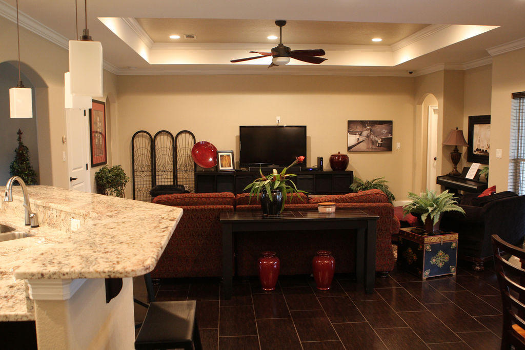 THE WOODLANDS - Residential Lease