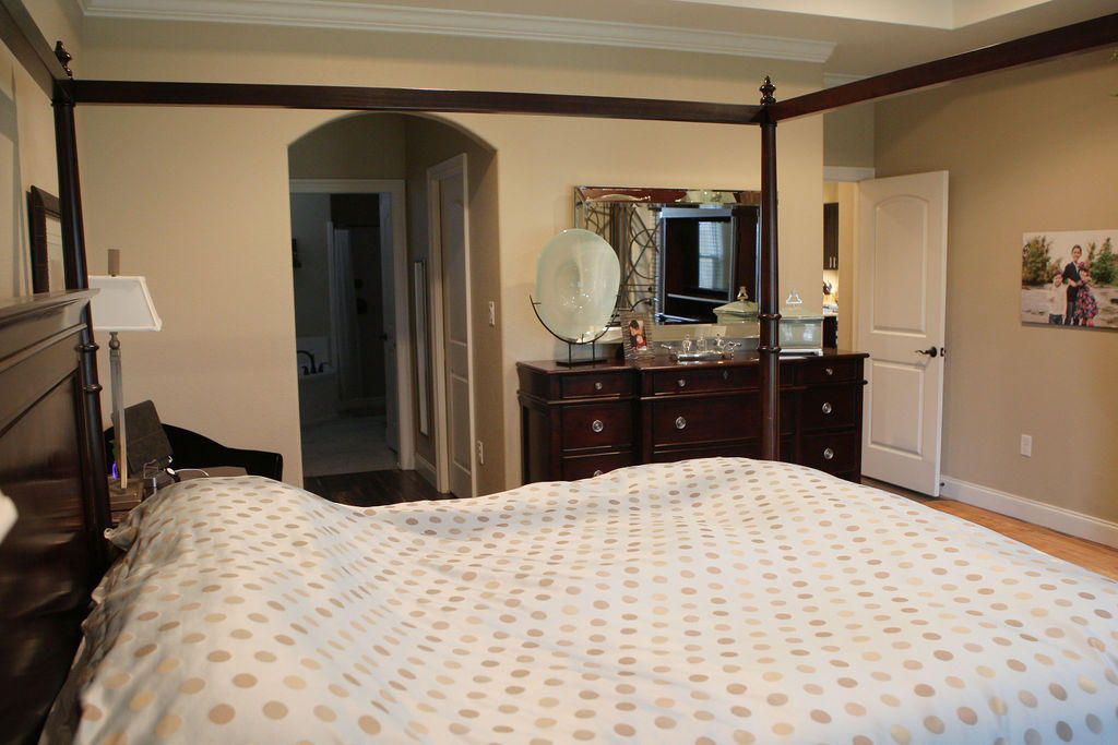 THE WOODLANDS - Residential Lease