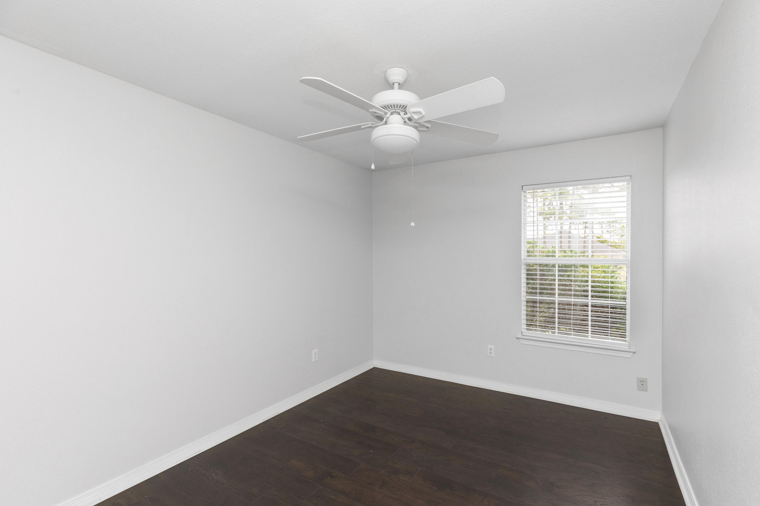 Holley/Navarre - Residential Lease