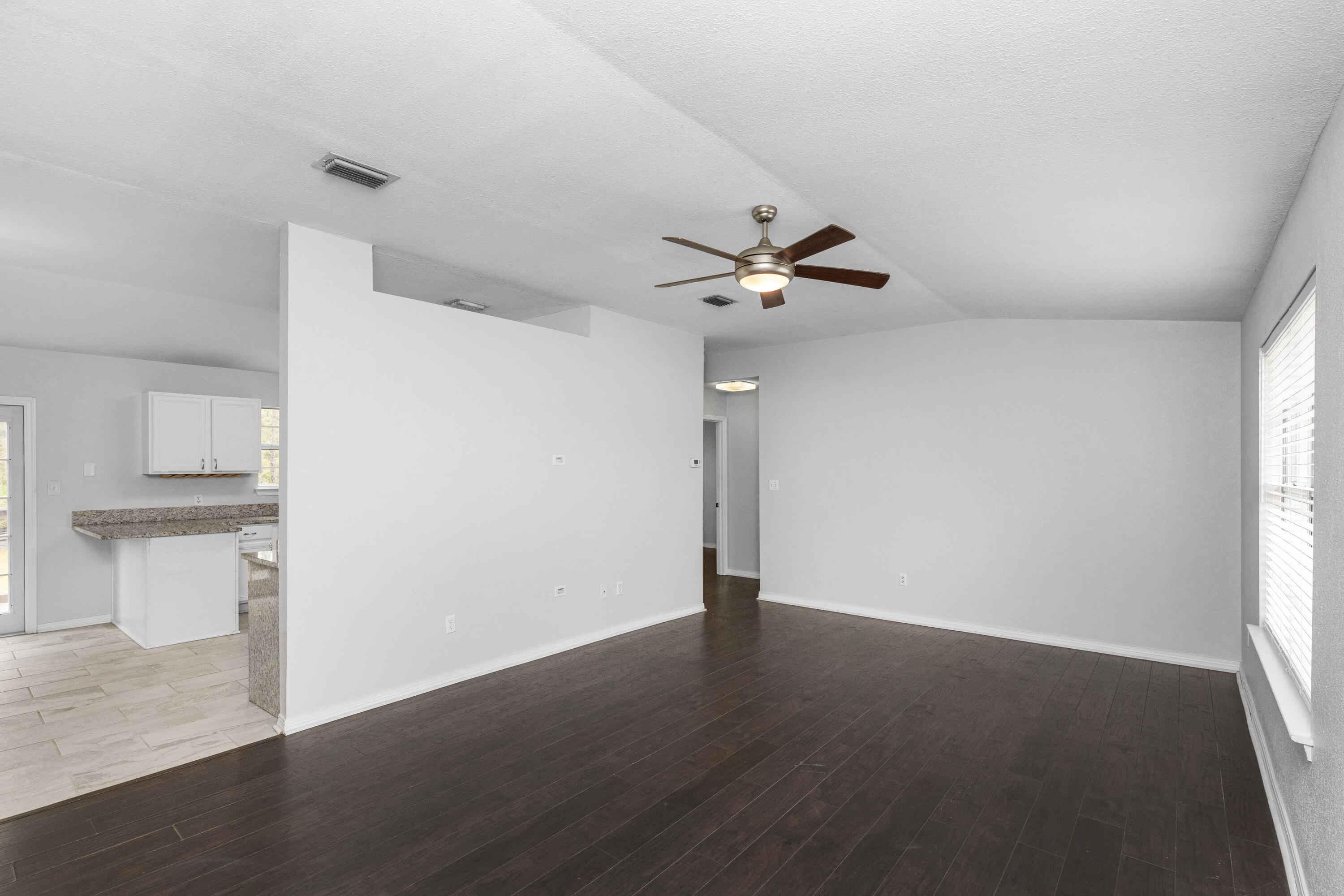 Holley/Navarre - Residential Lease
