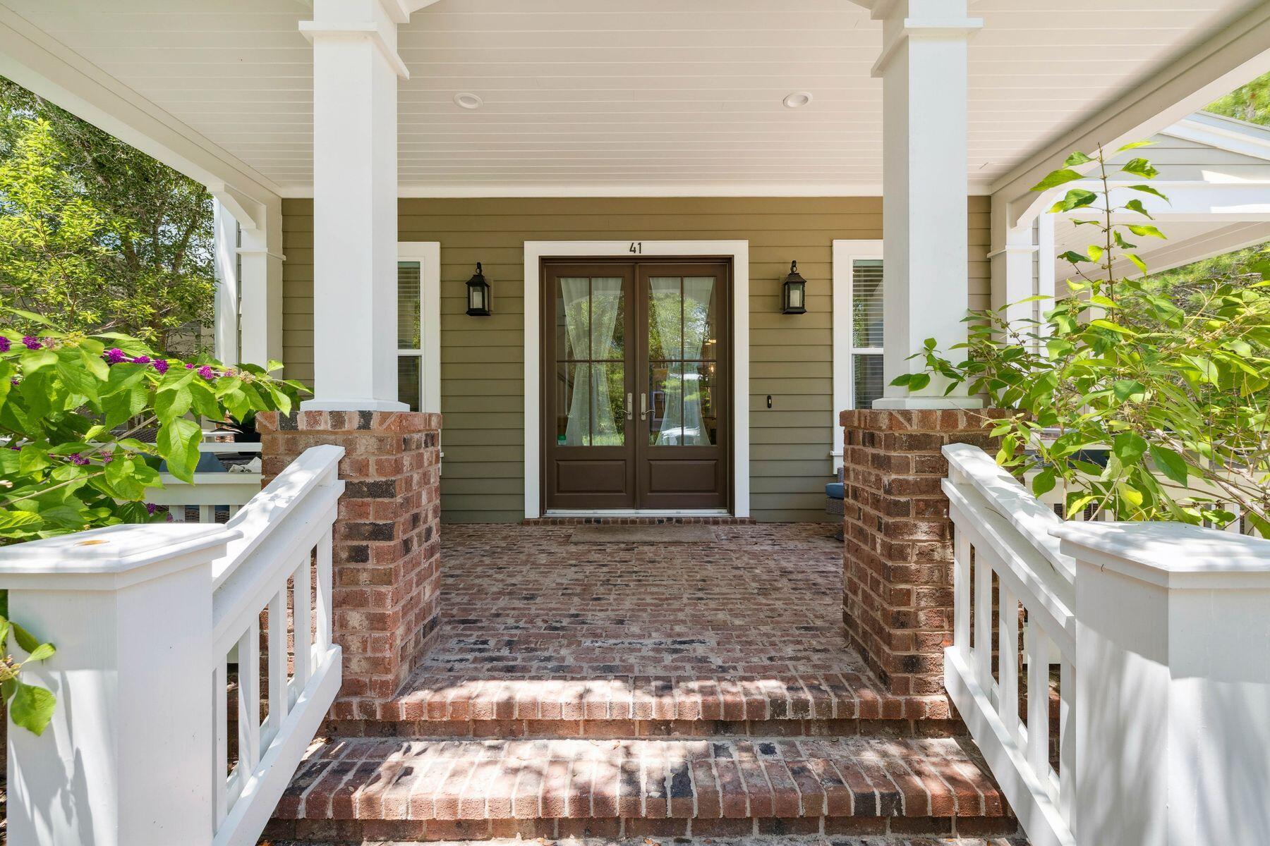 FOREST LAKES - Residential
