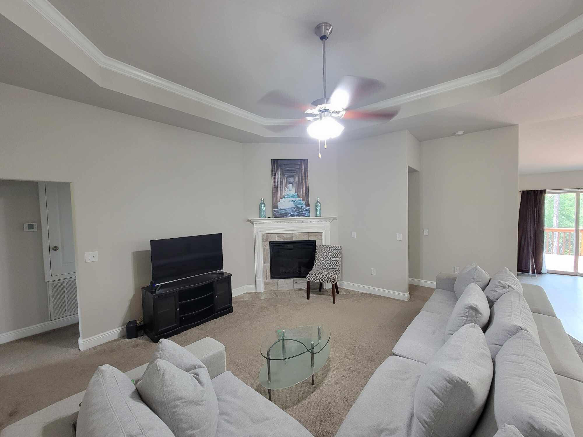 FOX VALLEY - Residential Lease