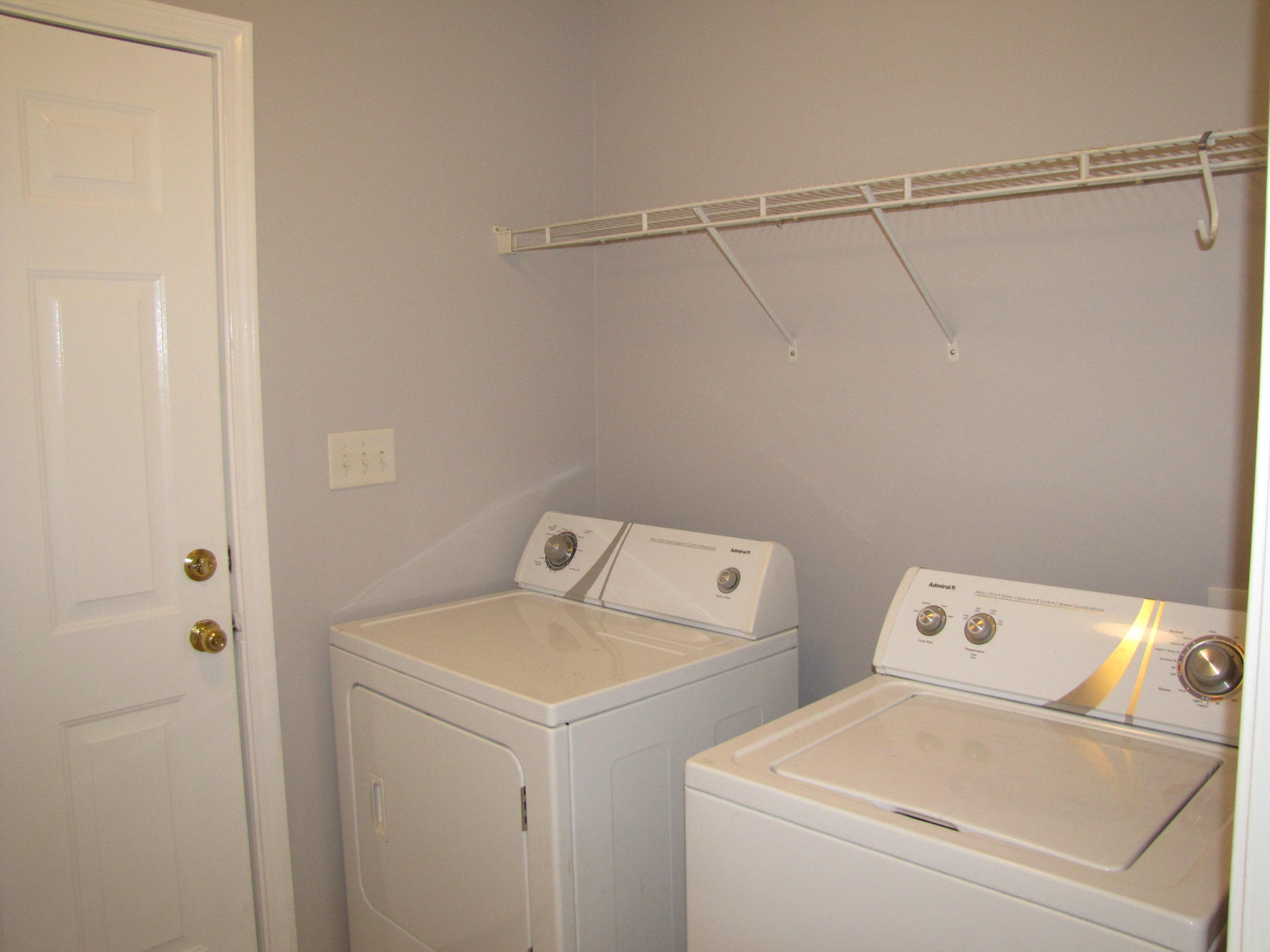 PARADISE RETREAT - Residential Lease
