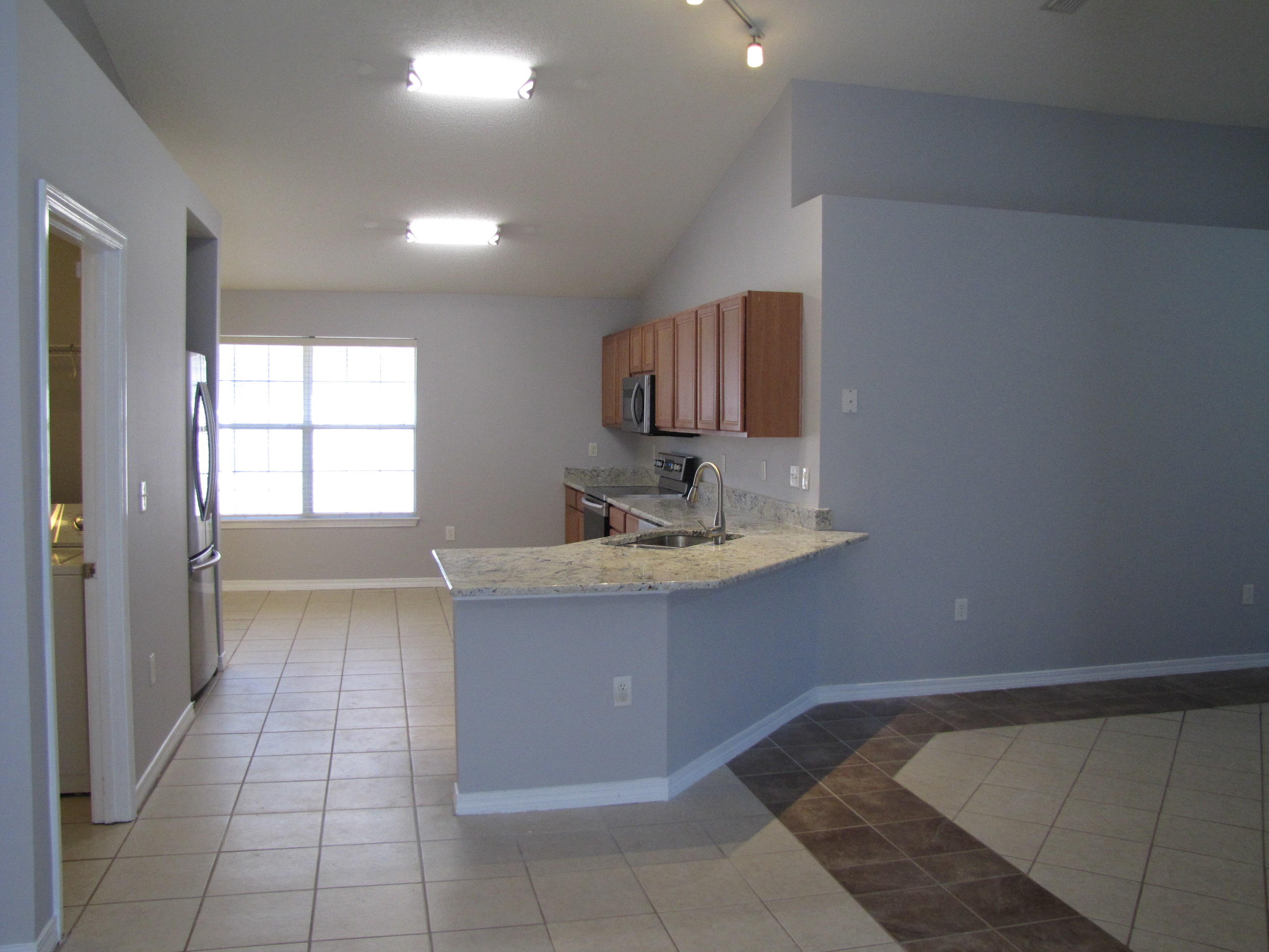 PARADISE RETREAT - Residential Lease