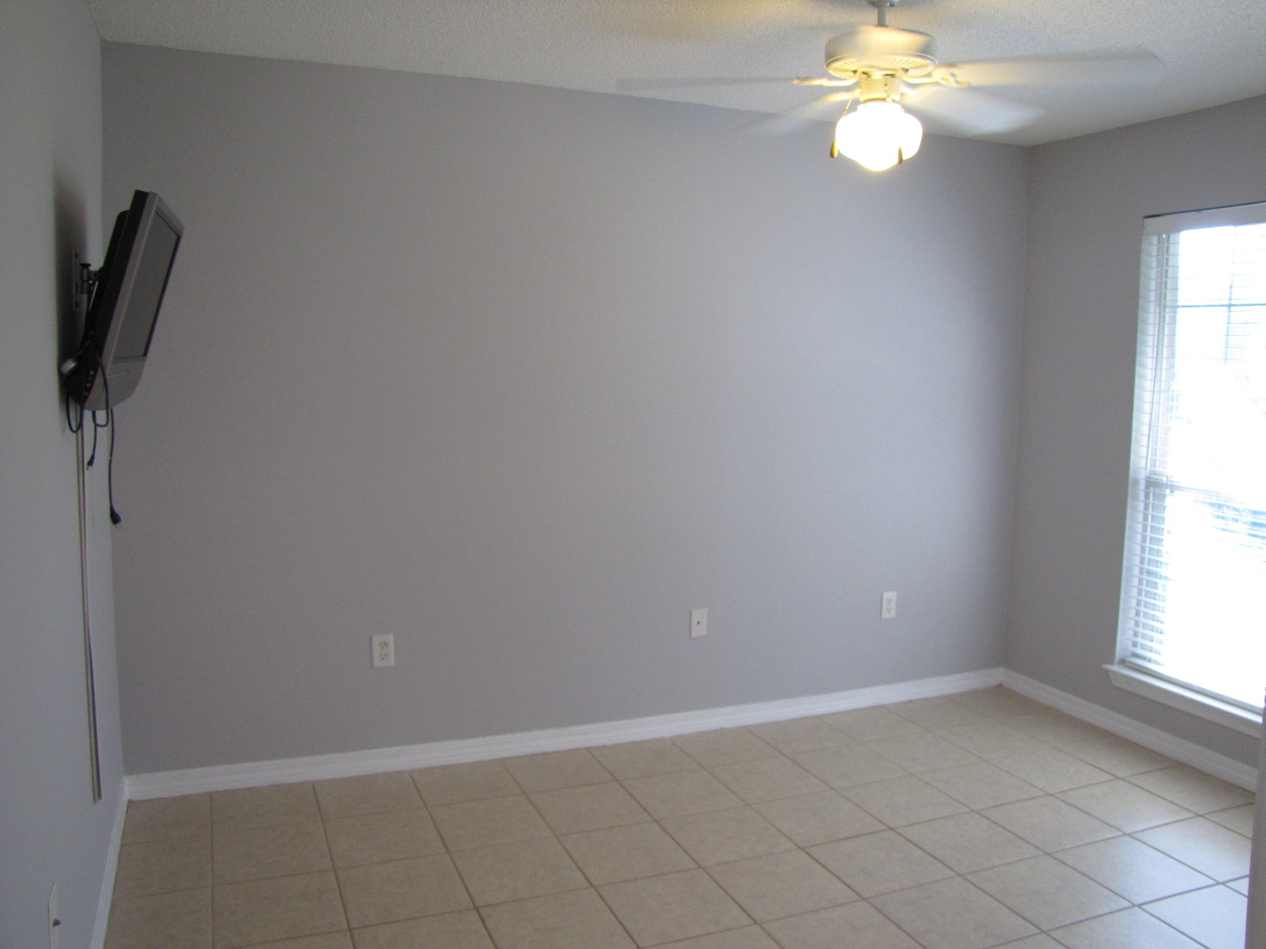 PARADISE RETREAT - Residential Lease