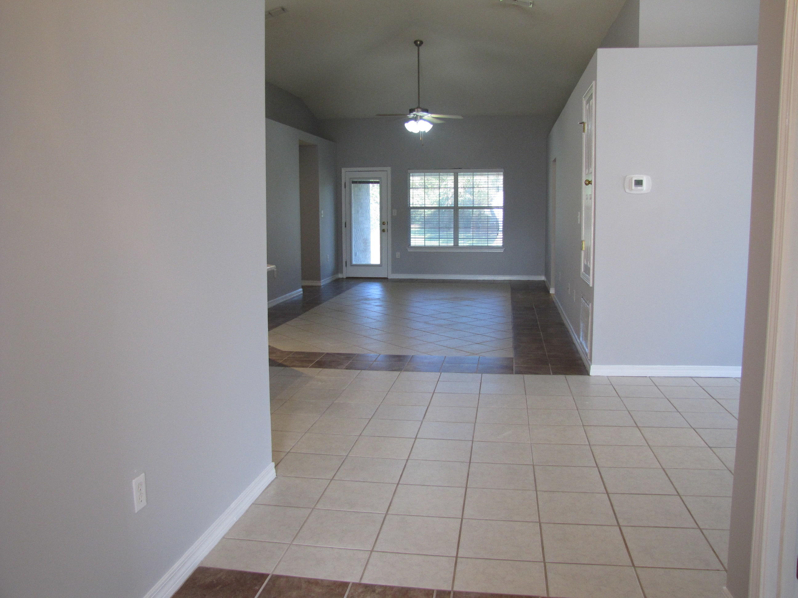 PARADISE RETREAT - Residential Lease
