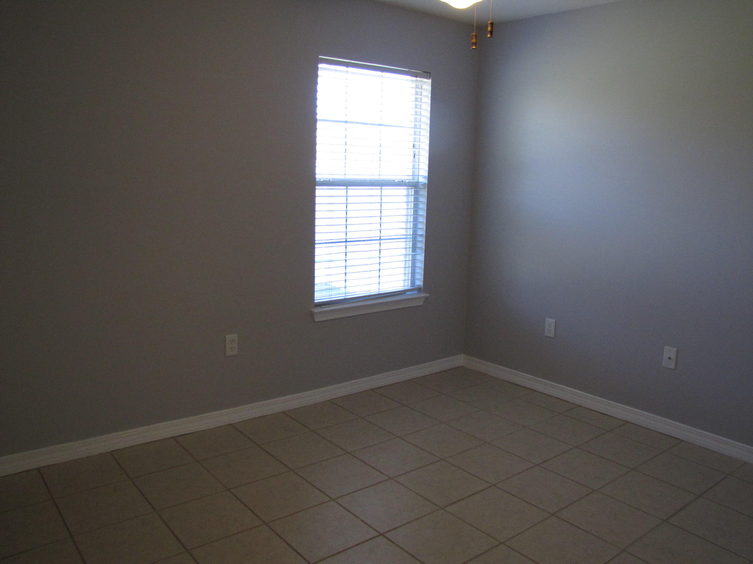 PARADISE RETREAT - Residential Lease