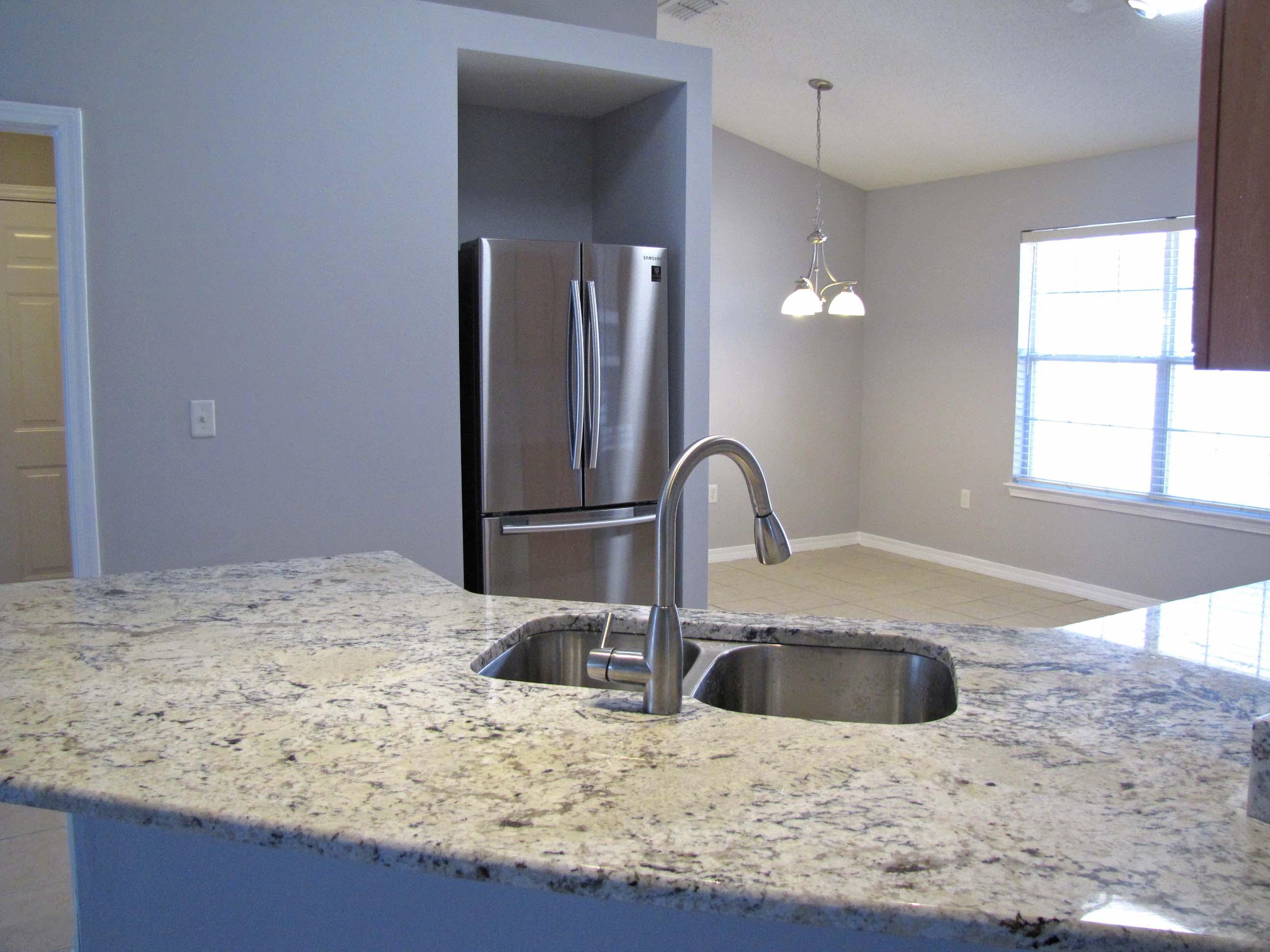 PARADISE RETREAT - Residential Lease