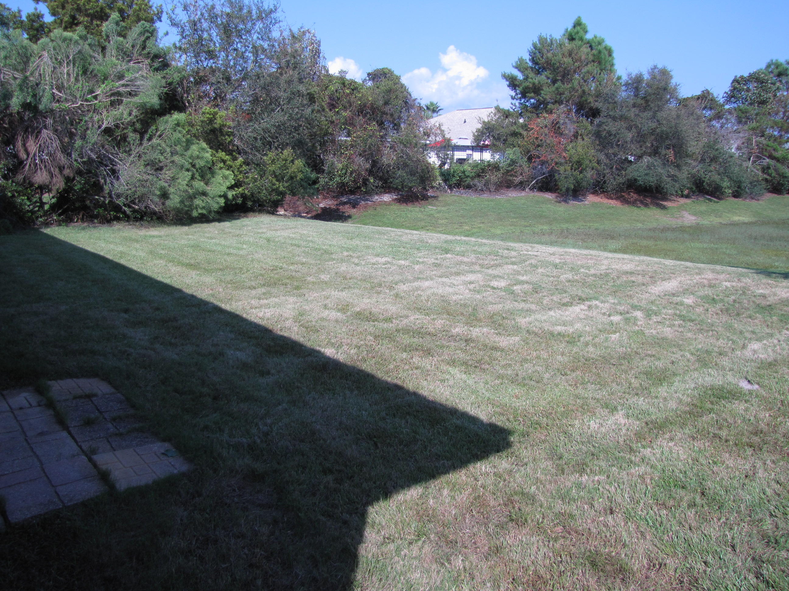 PARADISE RETREAT - Residential Lease