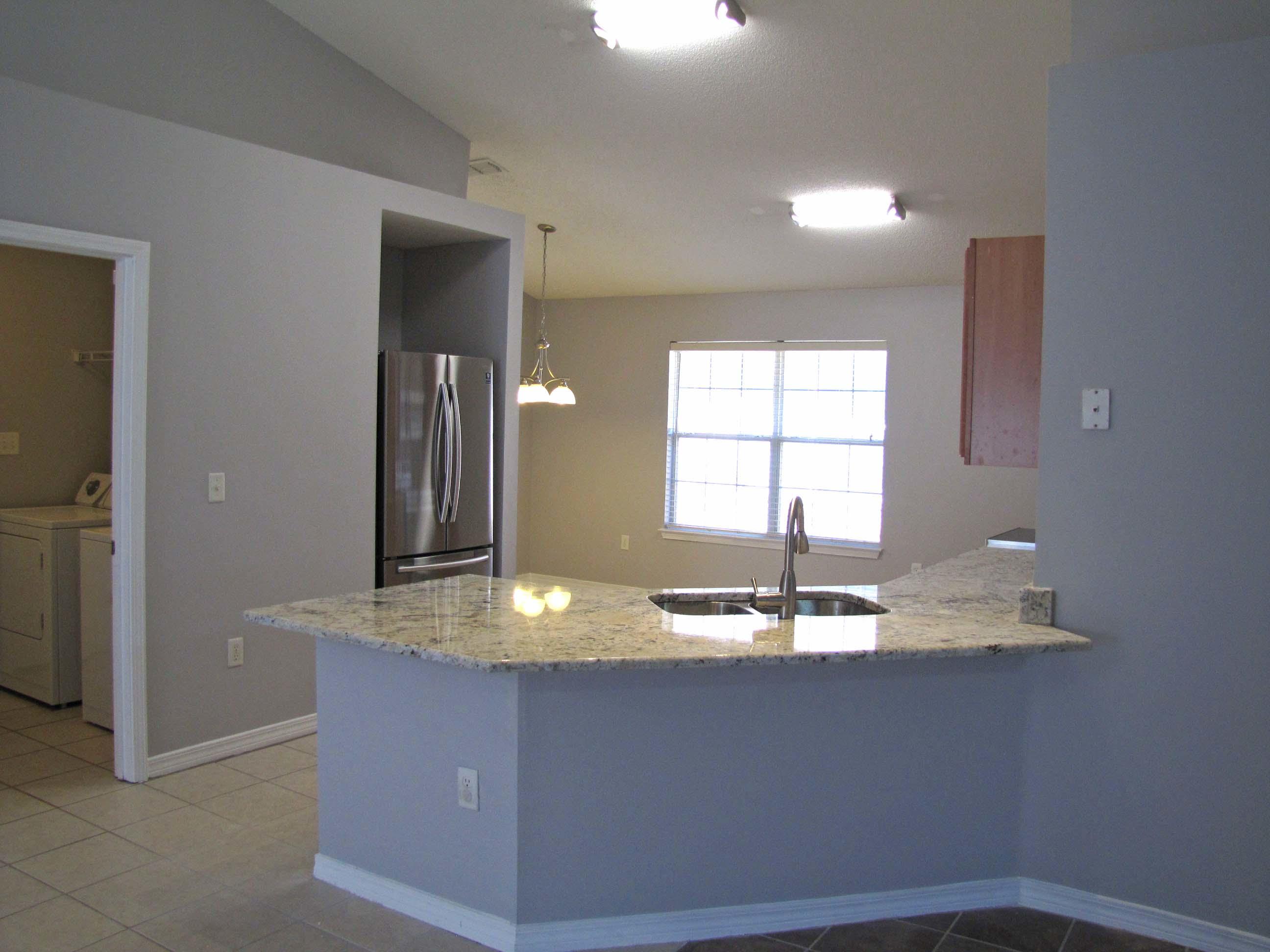 PARADISE RETREAT - Residential Lease