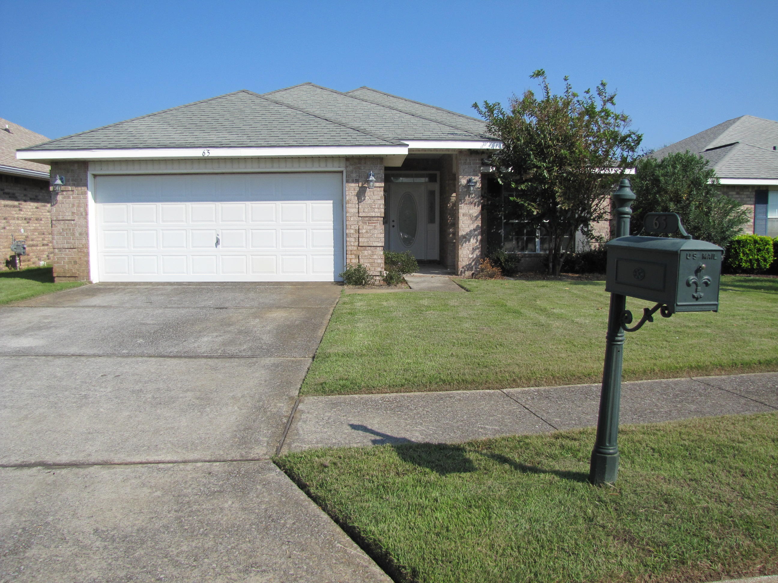 PARADISE RETREAT - Residential Lease