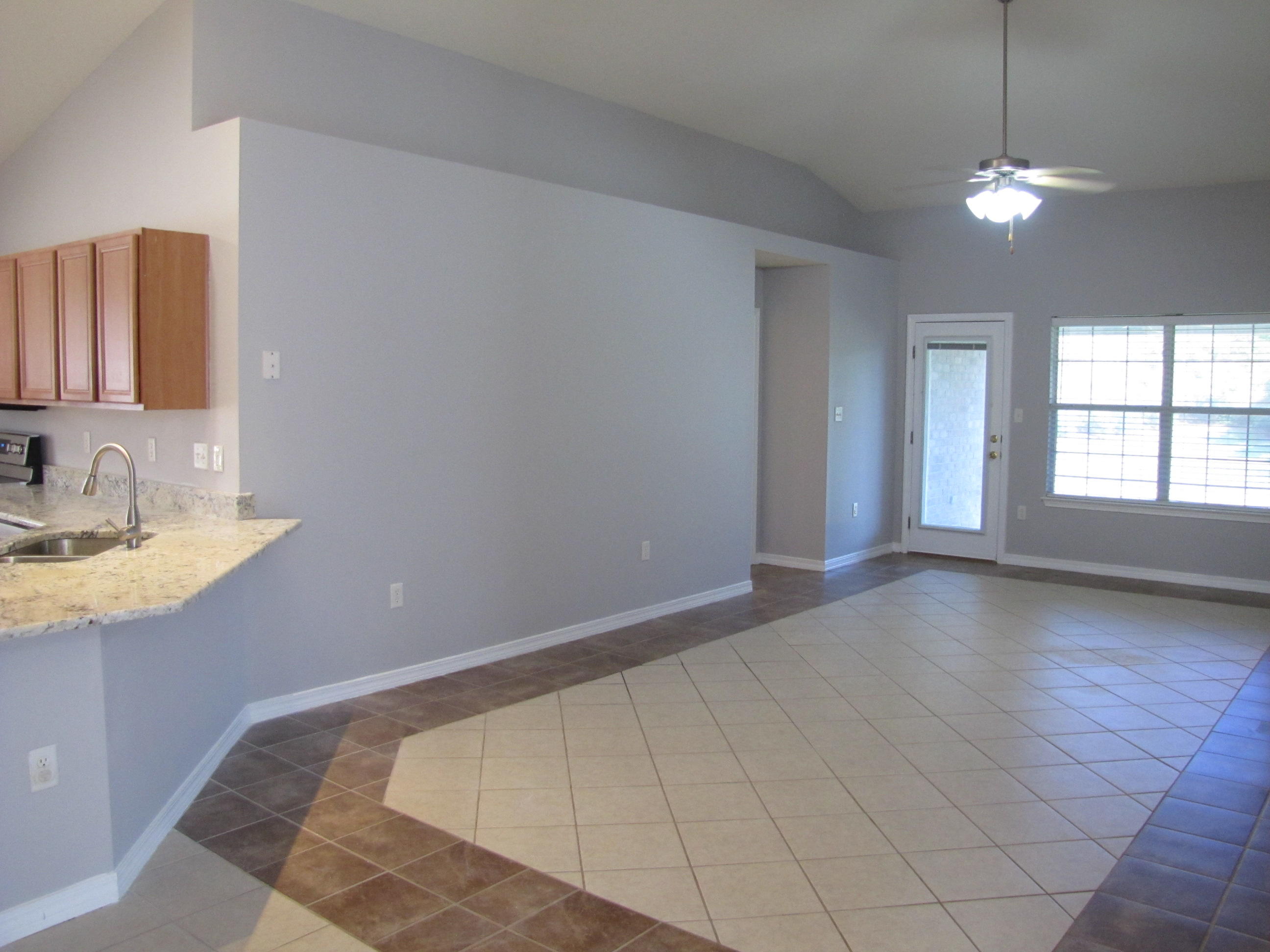 PARADISE RETREAT - Residential Lease