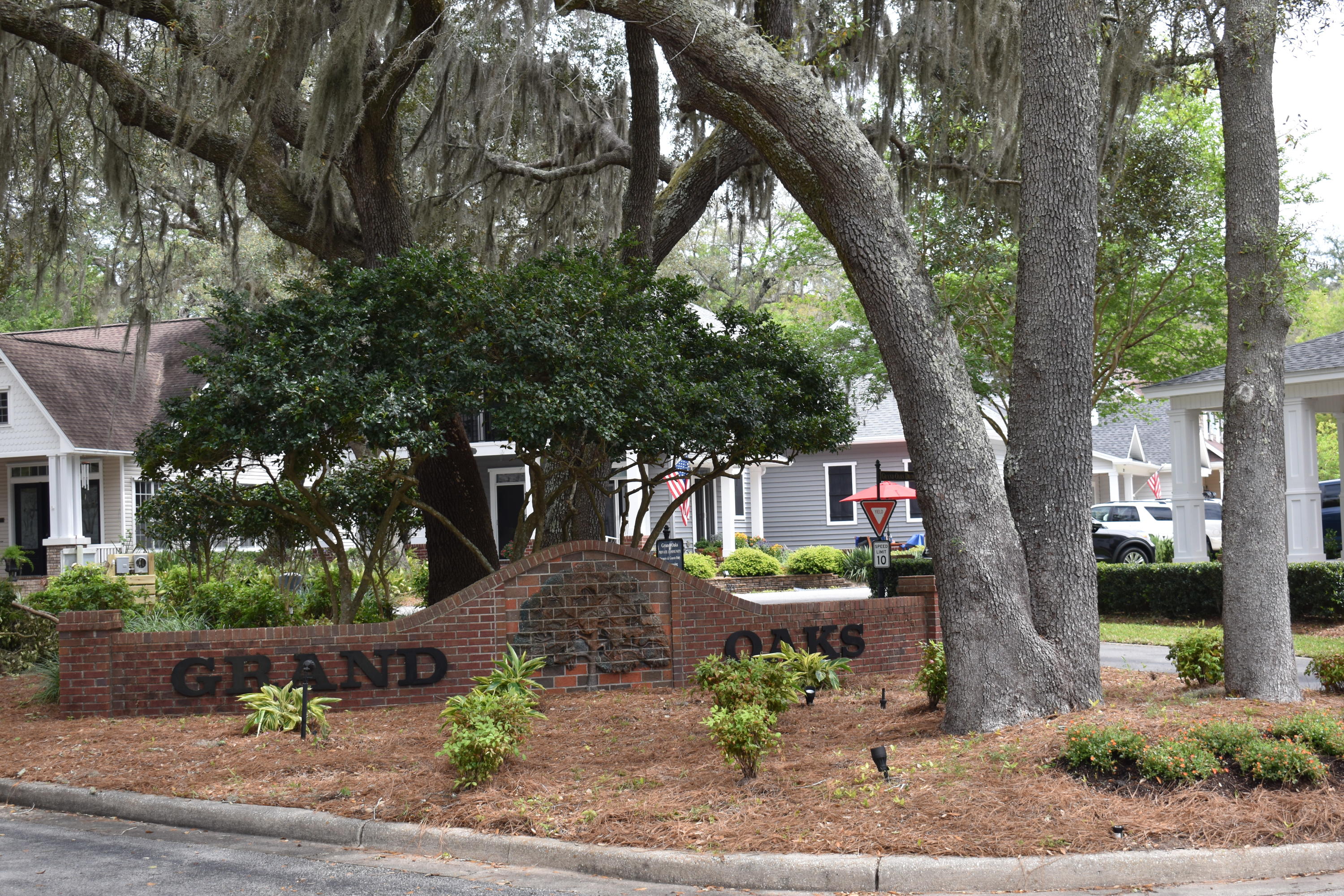 GRAND OAKS S/D - Land