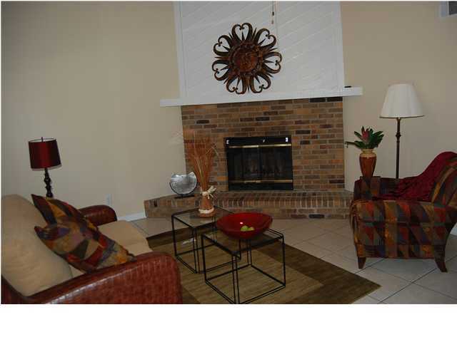 BELL-BROOK ESTATES 1ST ADDN - Residential Lease