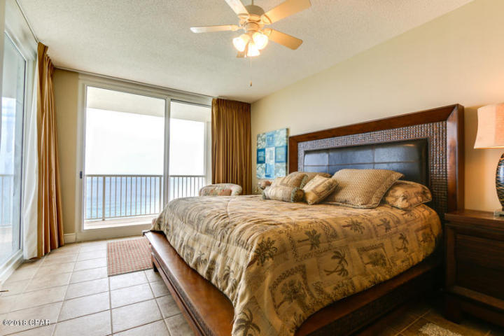 MAJESTIC BEACH TOWERS II - Residential