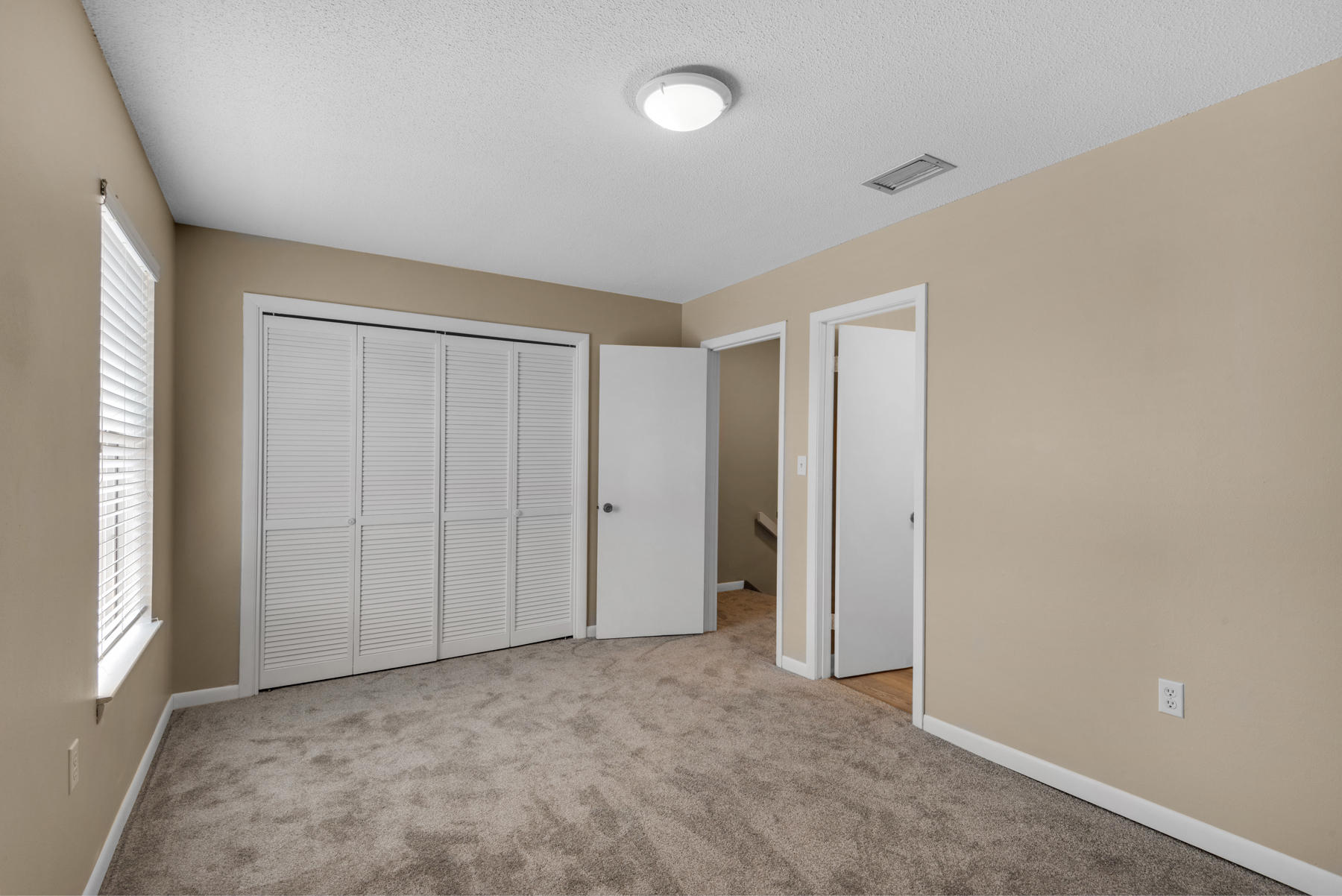GARDEN VILLAS PH 1 - Residential Lease