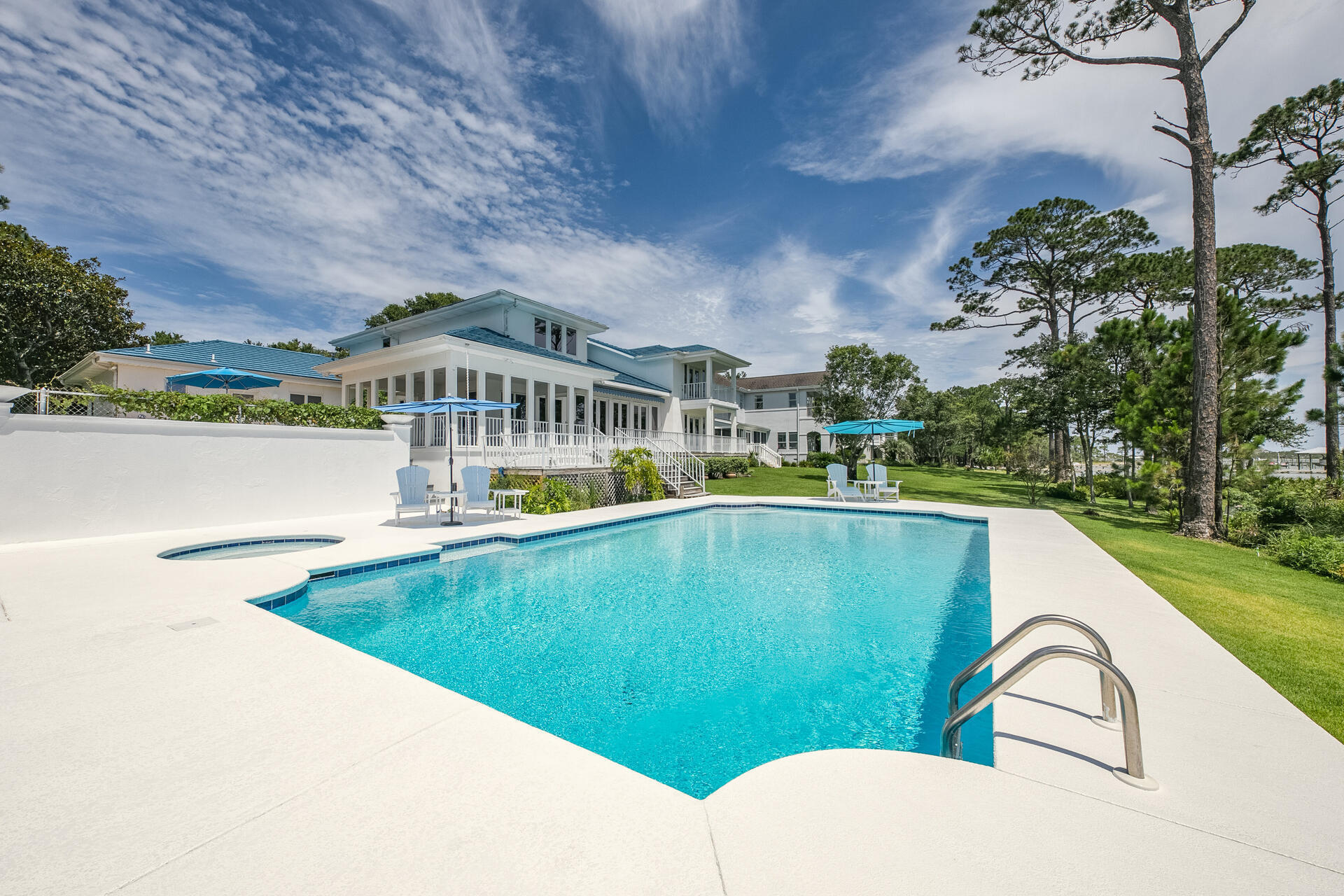 PARISH POINT - Residential