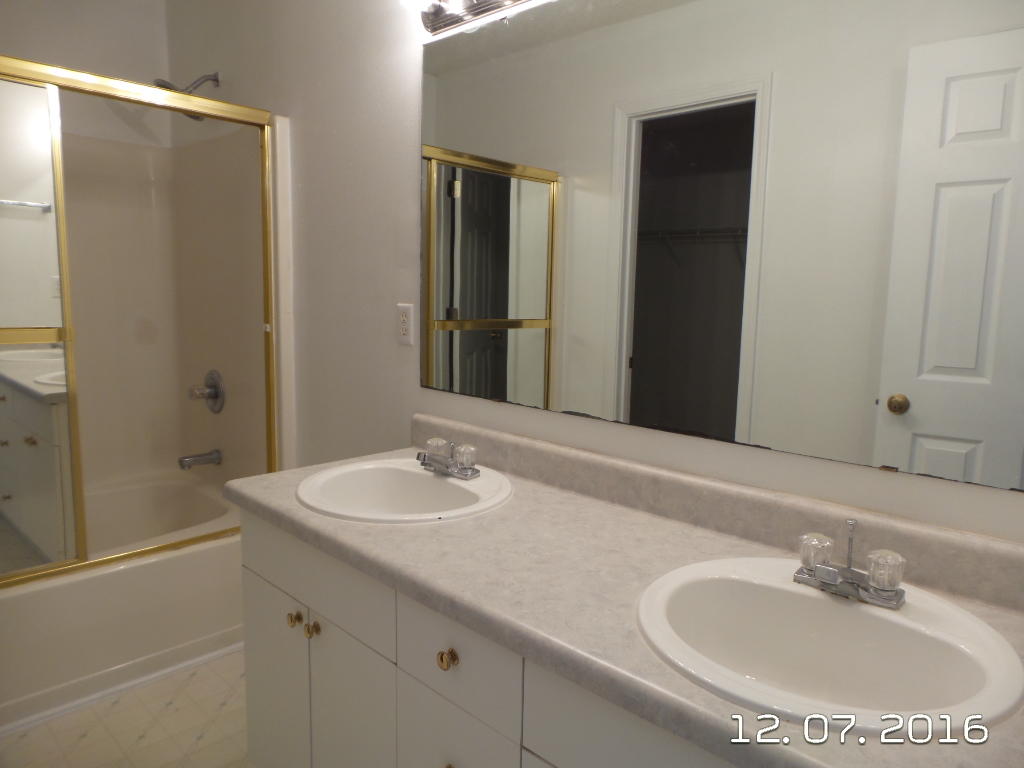 SOUTHWAY ESTATES - Residential Lease