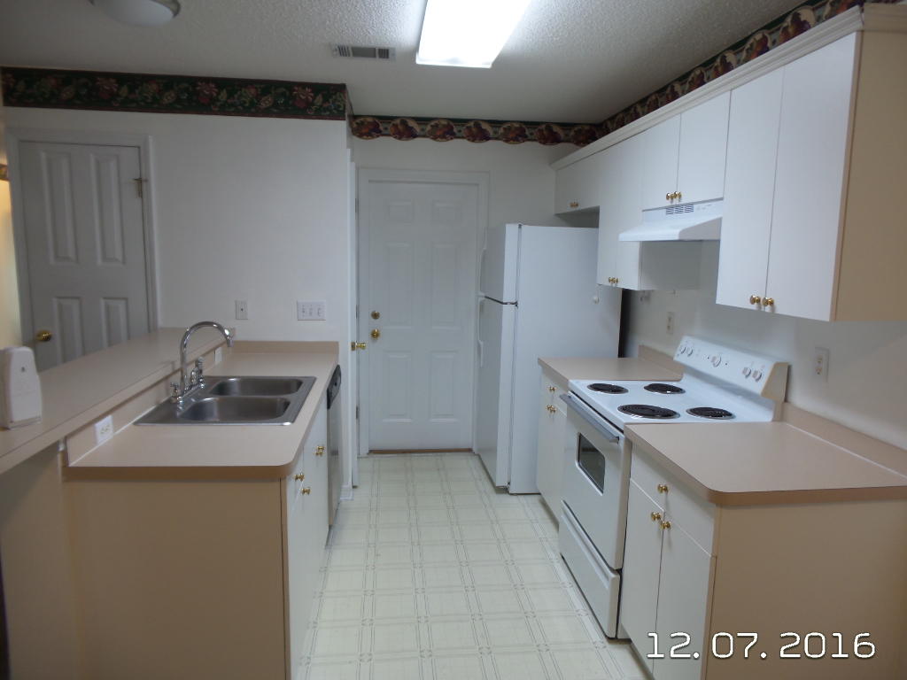 SOUTHWAY ESTATES - Residential Lease