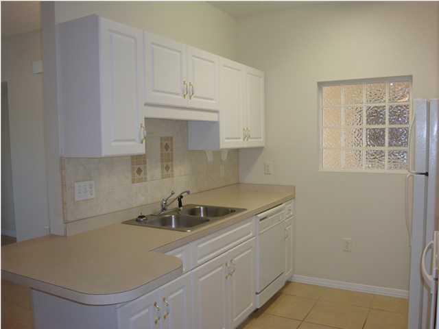 THE OAKS AT NICEVILLE - Residential Lease
