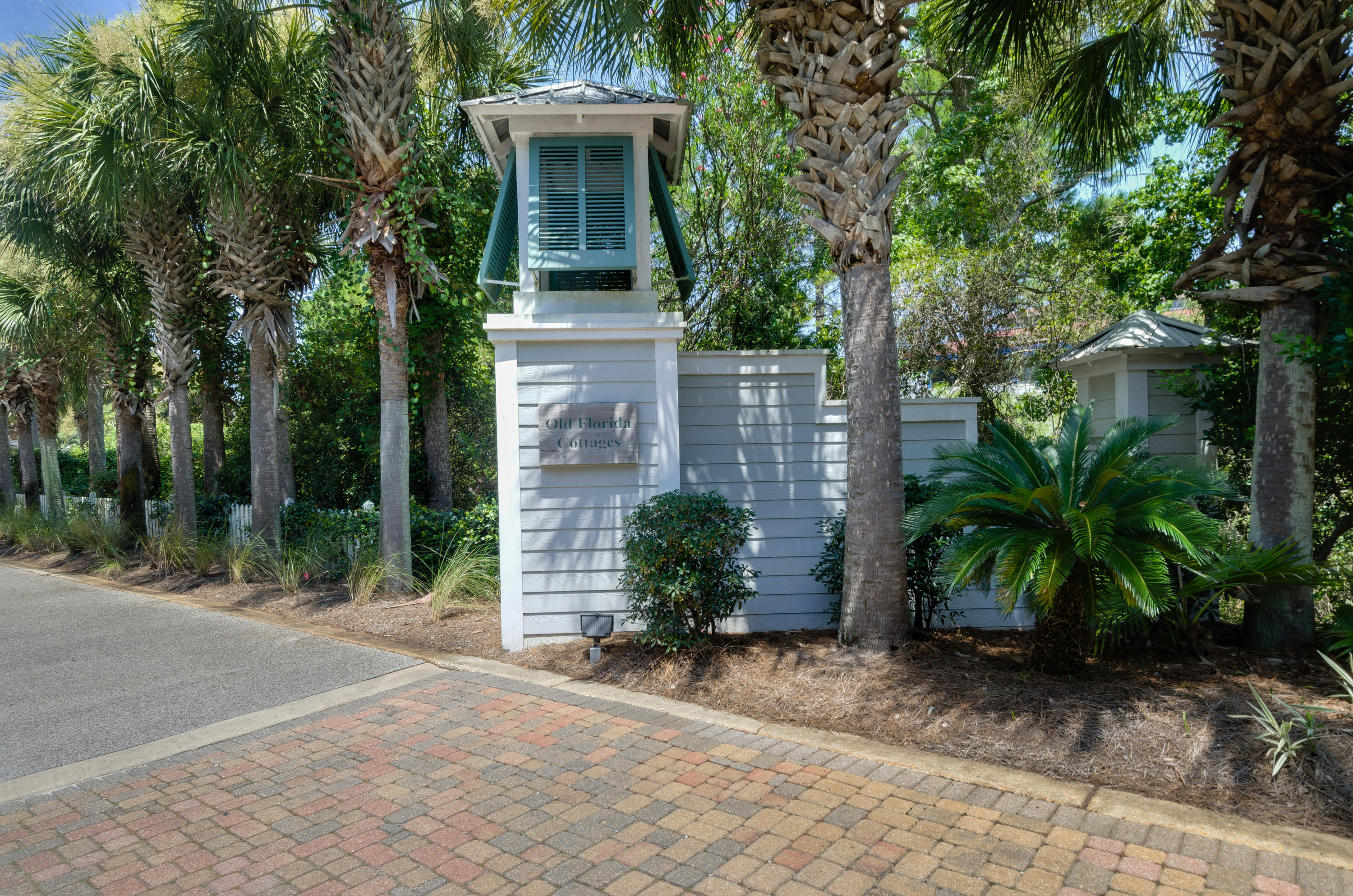 OLD FLORIDA COTTAGES - Residential