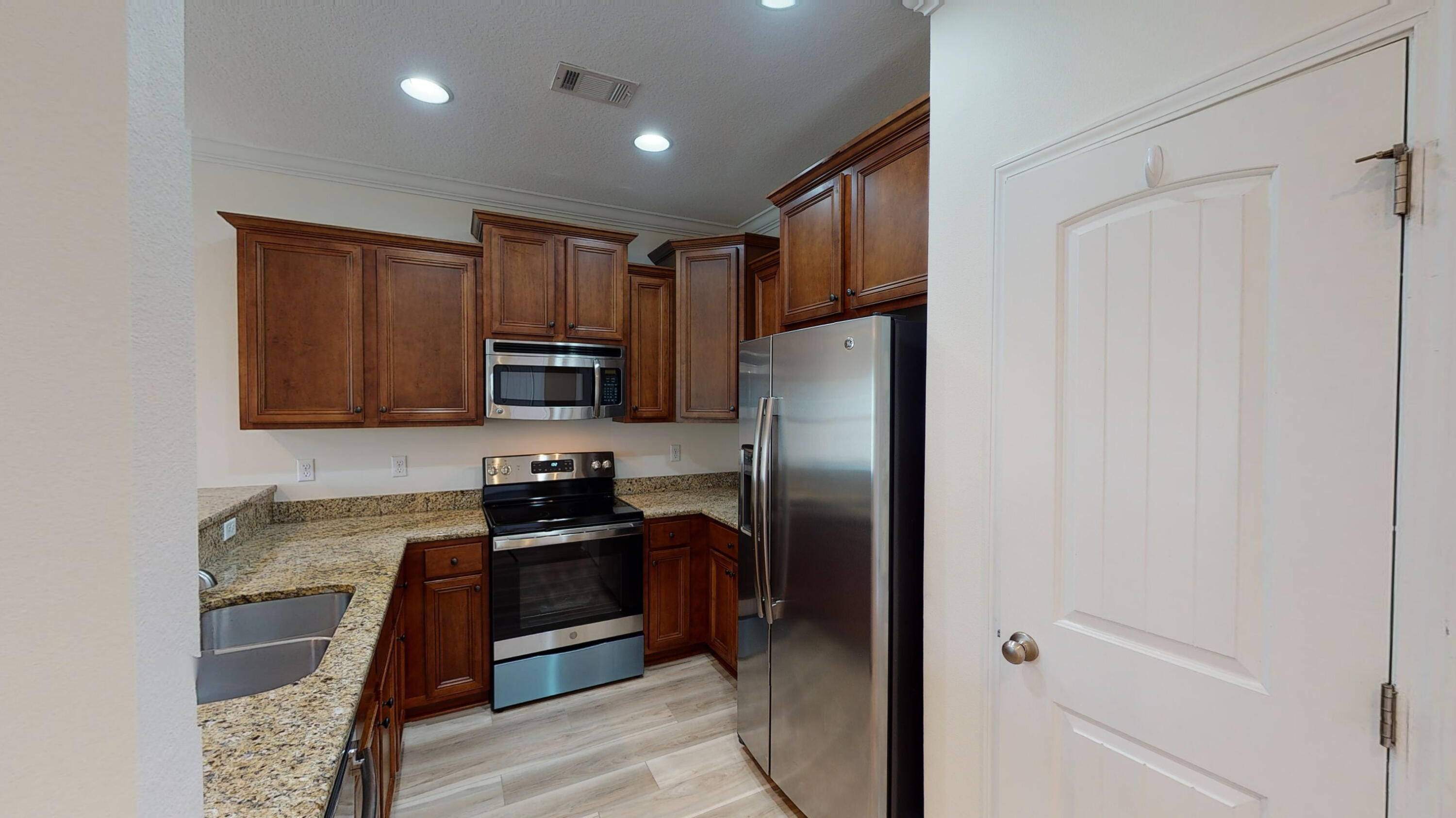 WATER OAKS T/H - Residential