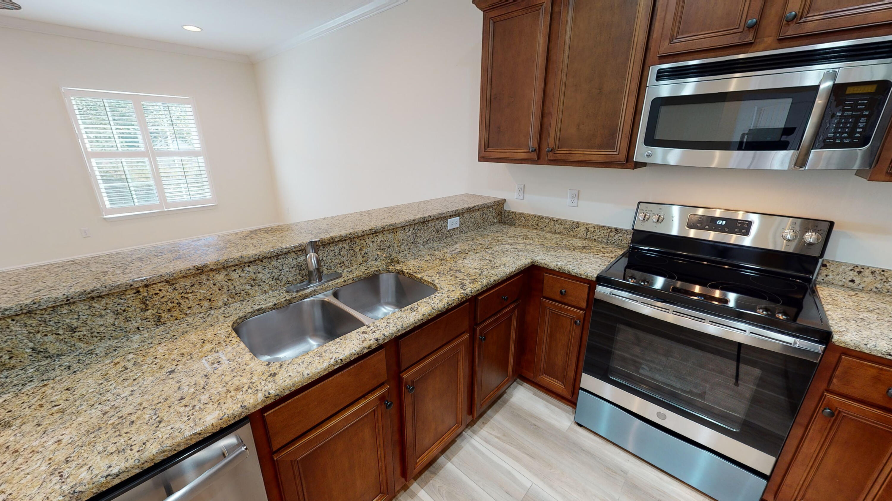 WATER OAKS T/H - Residential