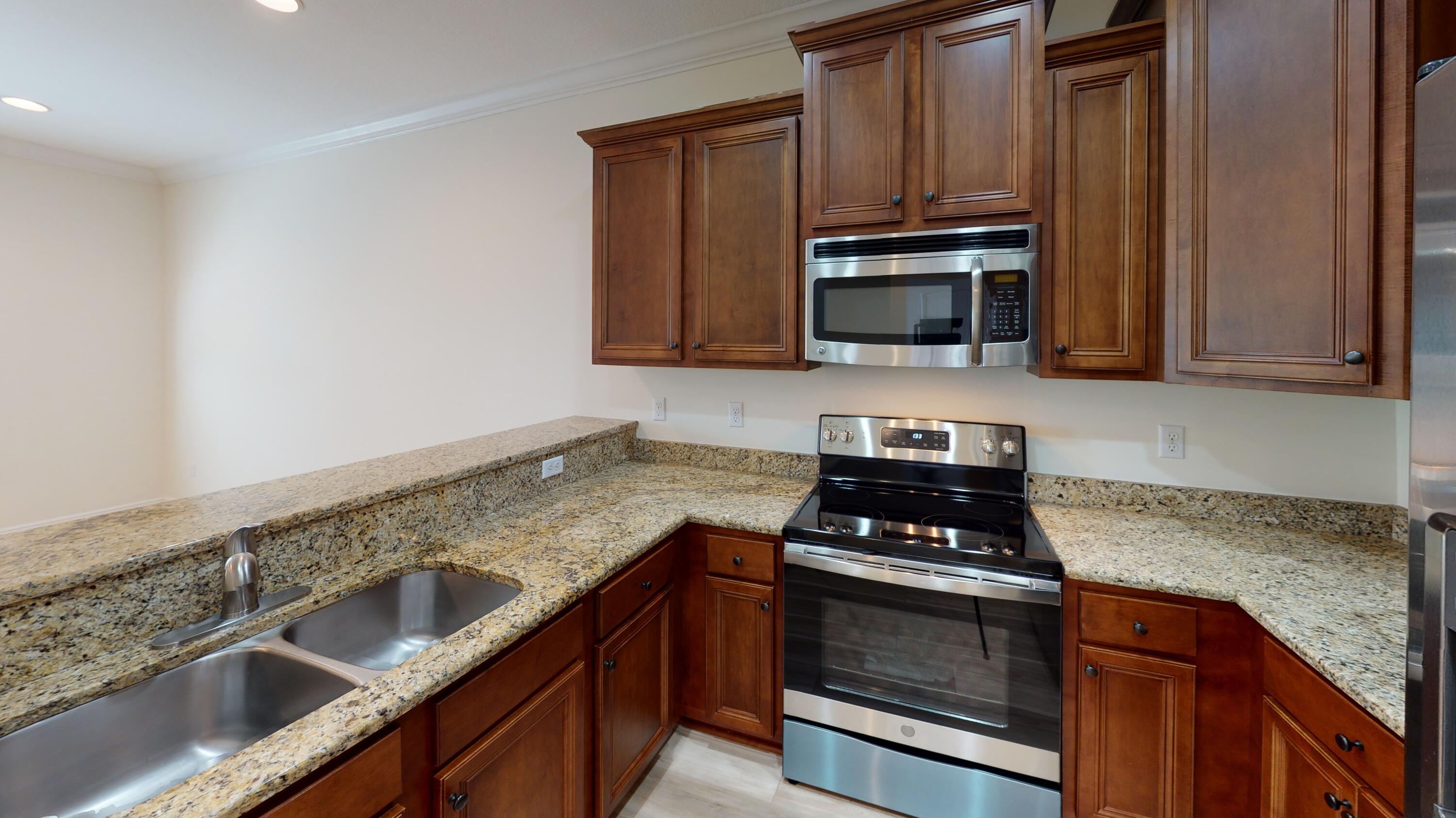 WATER OAKS T/H - Residential