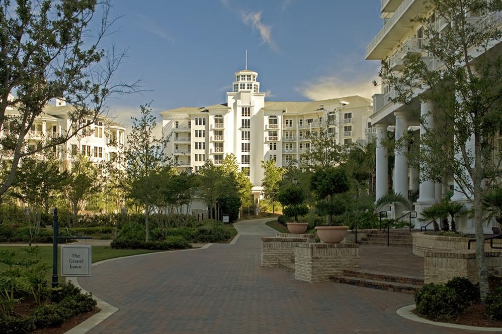 This beautiful 7th floor condo in Elation offers a large private balcony. The open dining/living area has a queen size sleeper sofa to accommodate extra guests; The kitchen is complete with granite counter tops and custom cabinetry. Offering a 12 mo lease. Amenities included are daily kayak, bike and boogie board rentals at no cost.Daily tennis court time, fitness club, community pools. A $100 administrative fee applies.