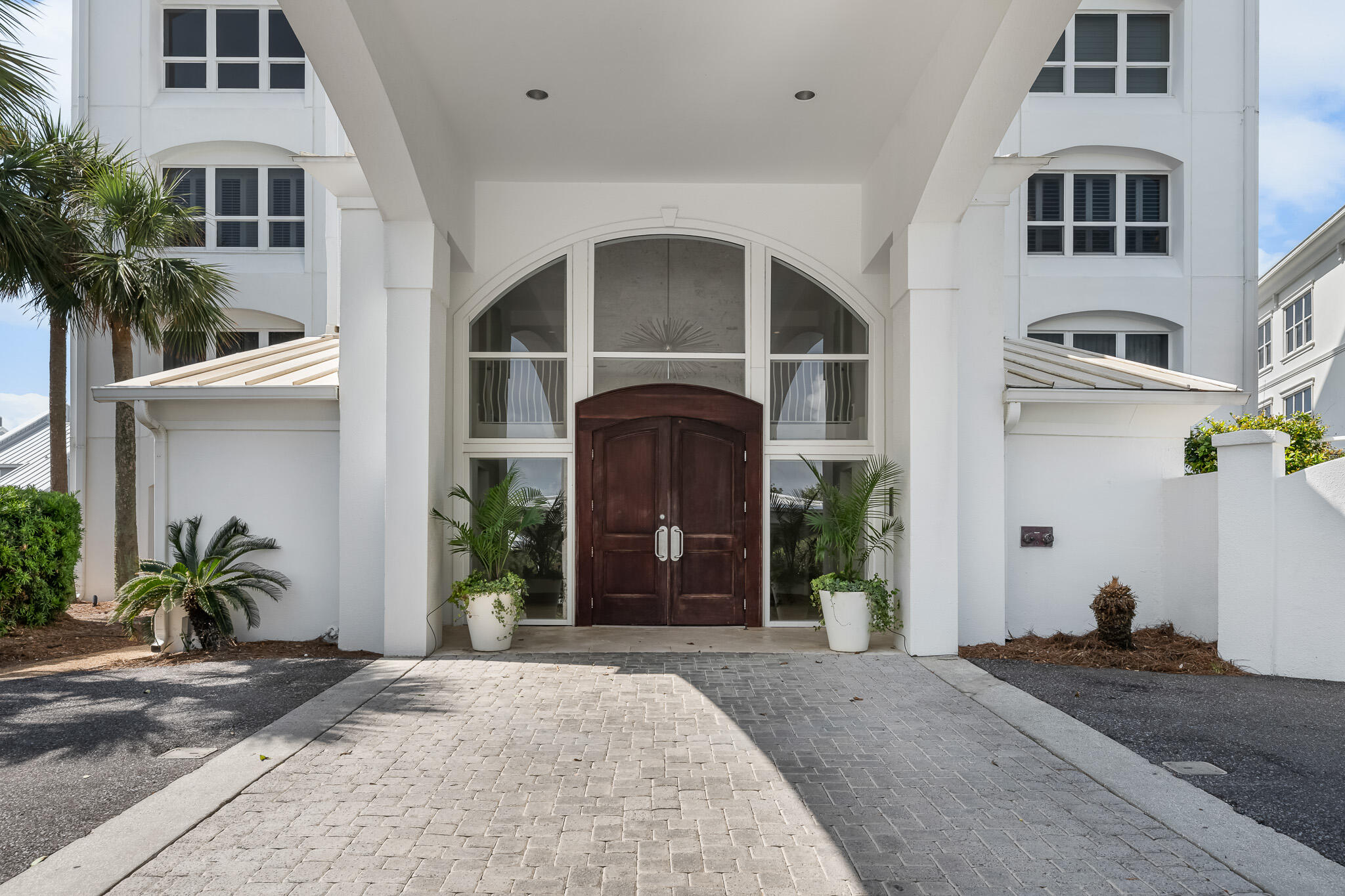 WHITE CLIFFS CONDO - Residential
