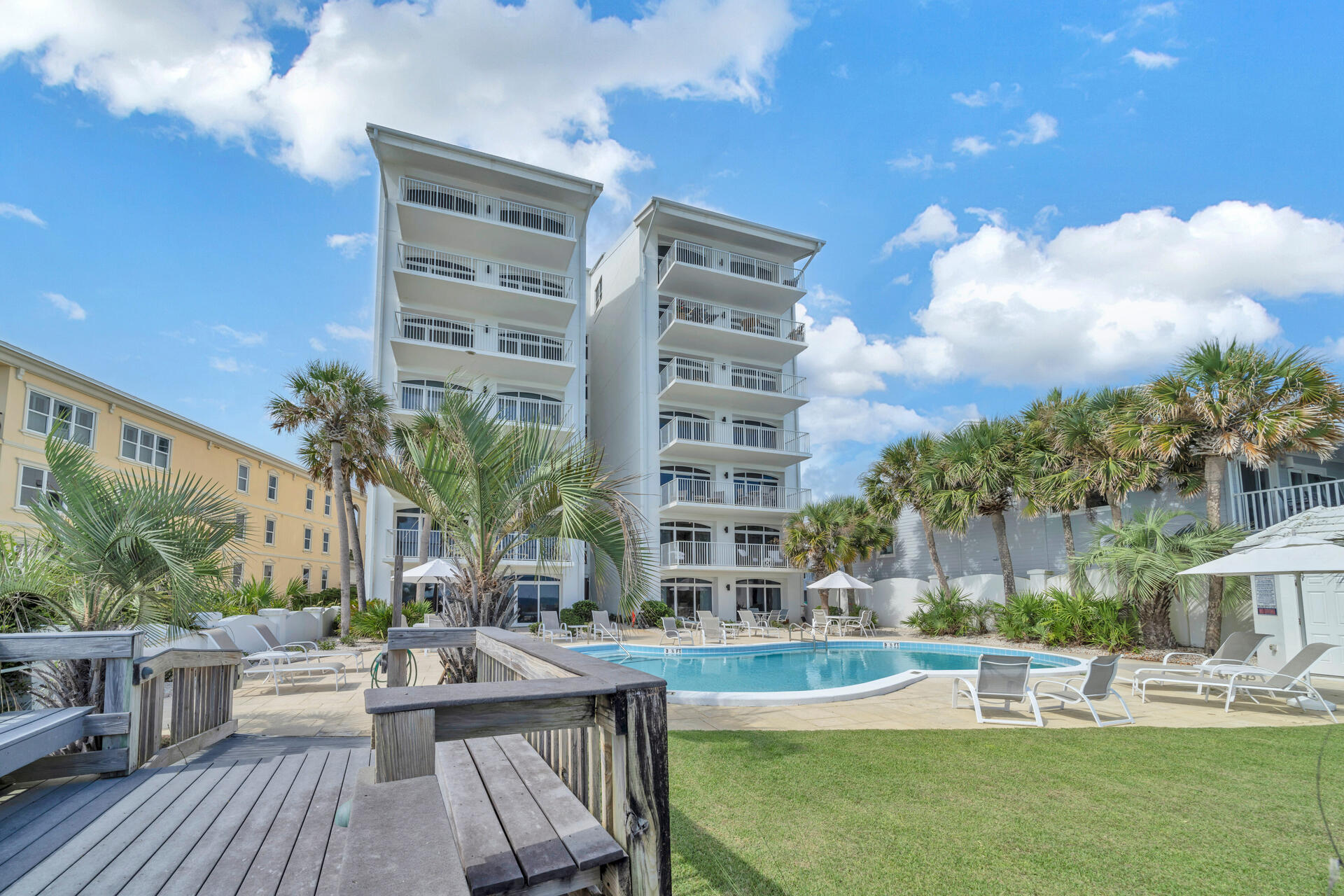 WHITE CLIFFS CONDO - Residential